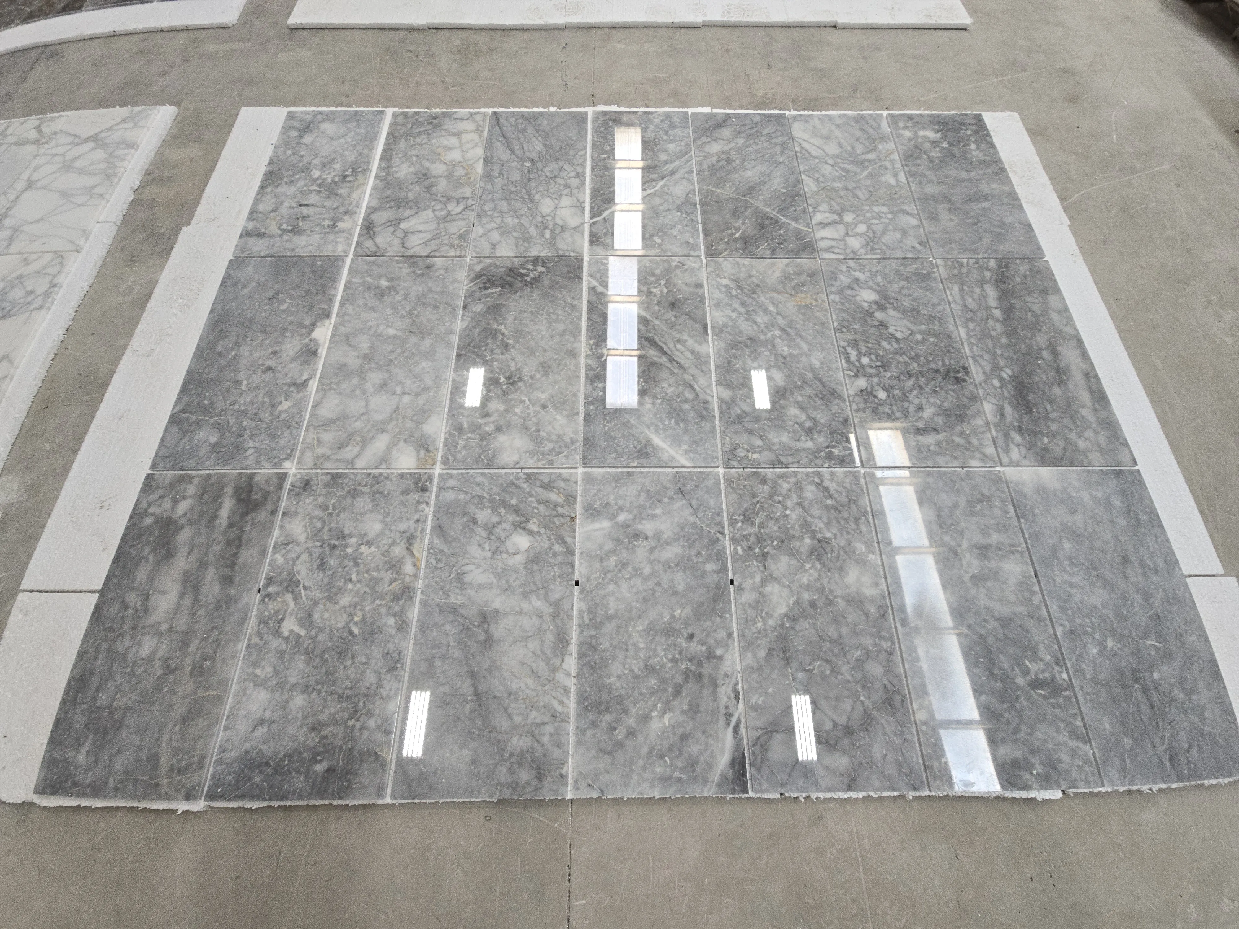Grigio Venato Tile