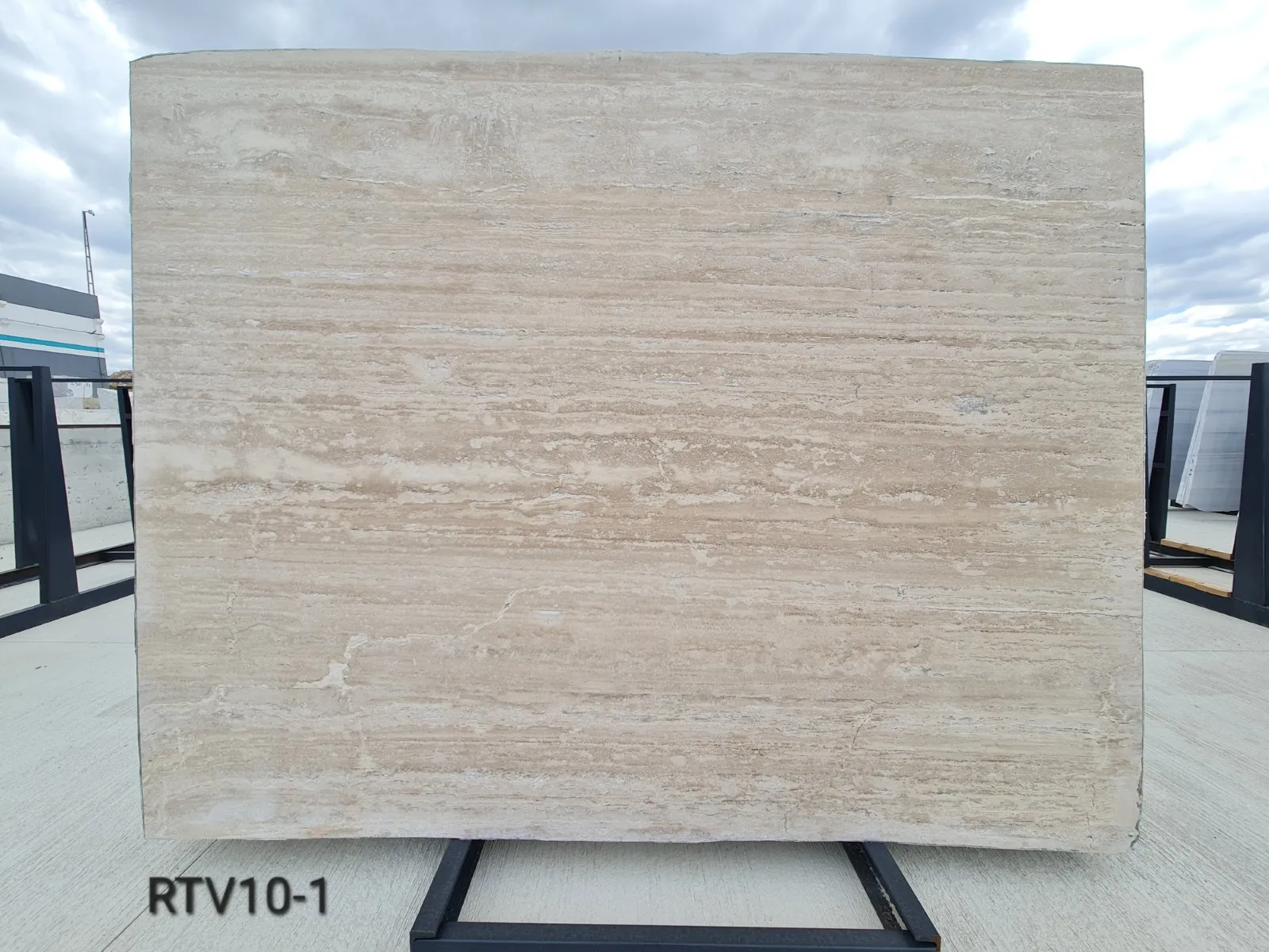 RTV10 - Riva Travertine Veincut Filled Honed