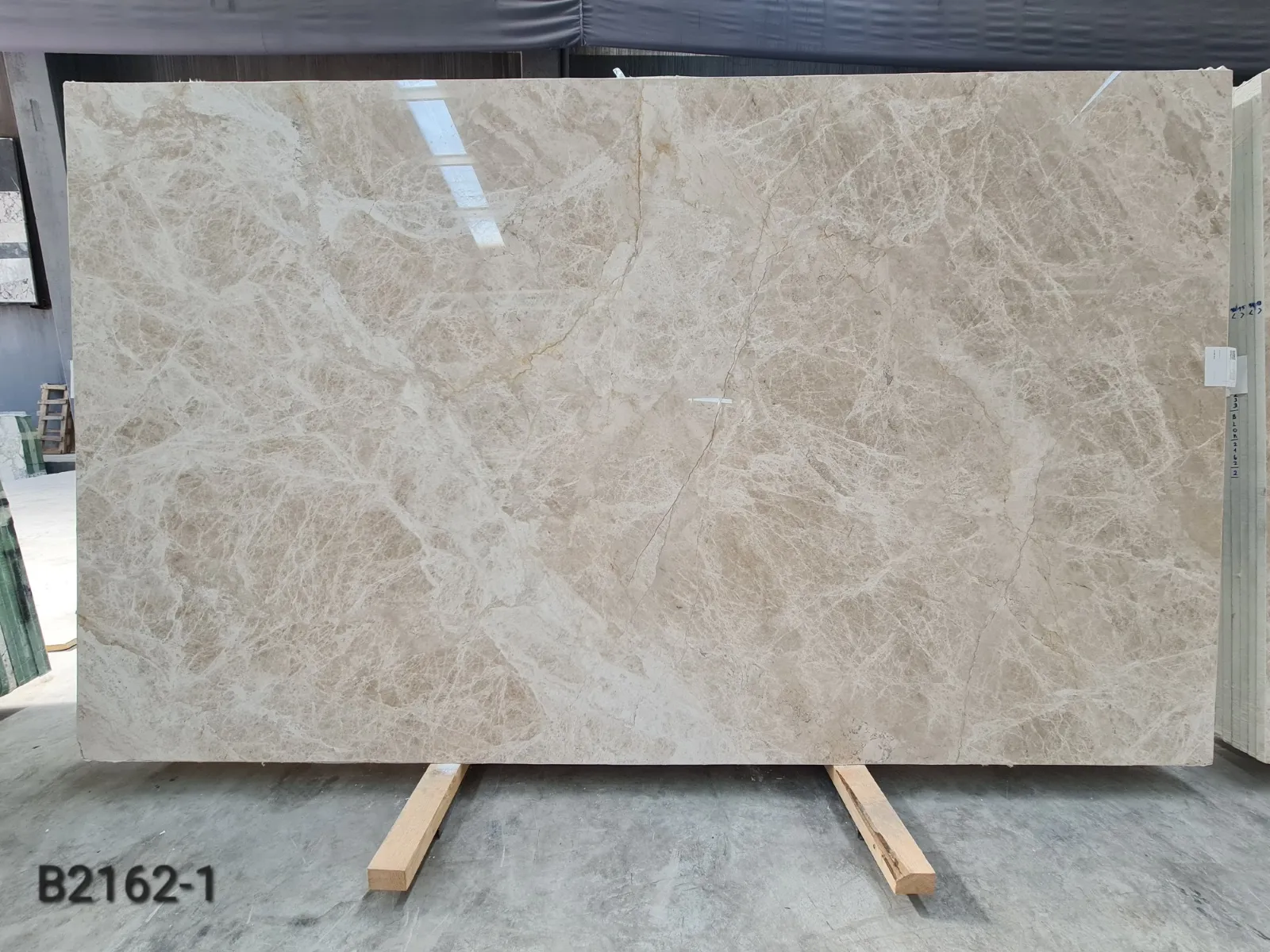 B2162 - 2 CM Patara Light Polished