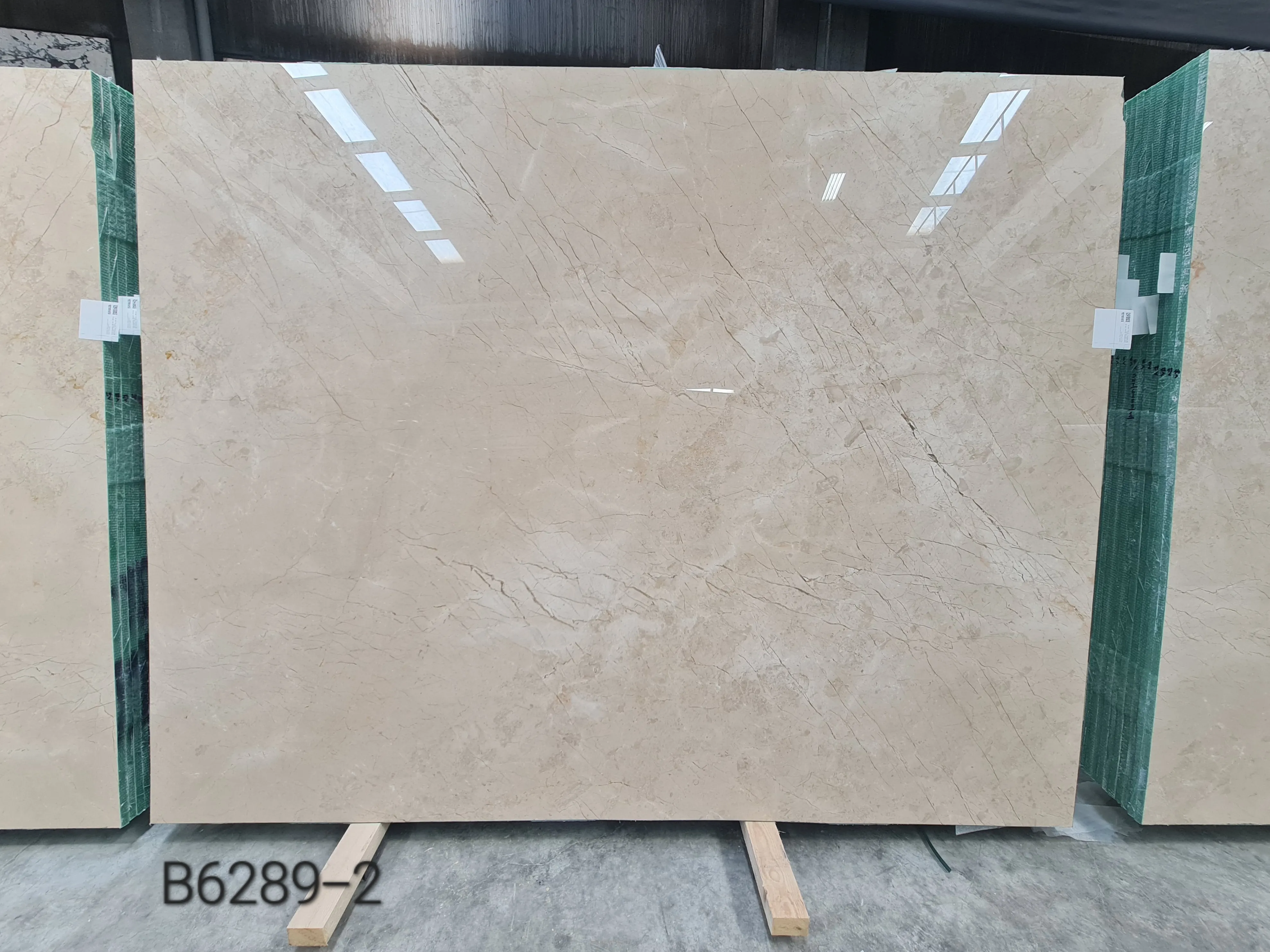 B6289 - 2 CM Bursa Beige Polished