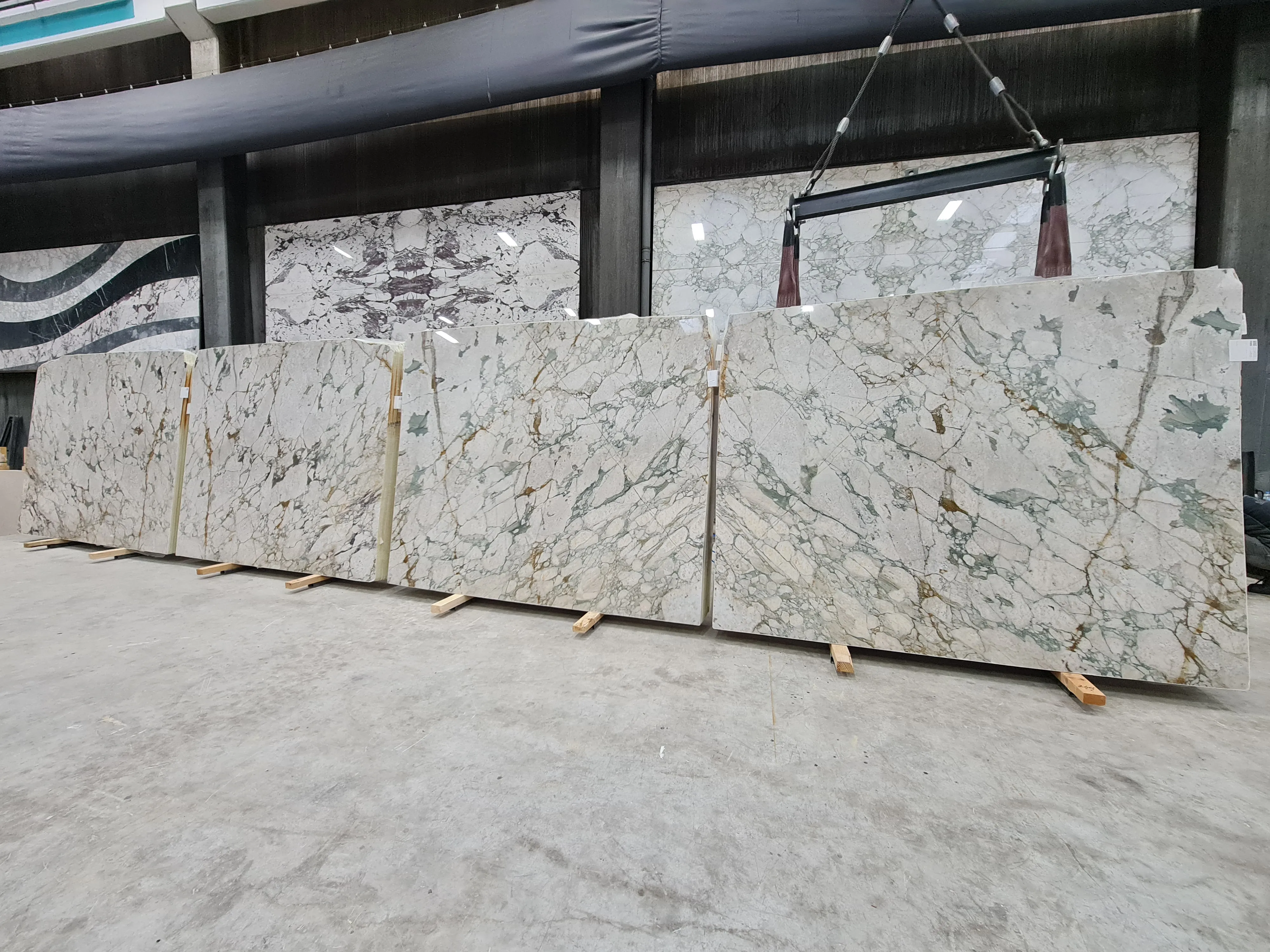 B4698 - 2 CM Calacatta Green Polished