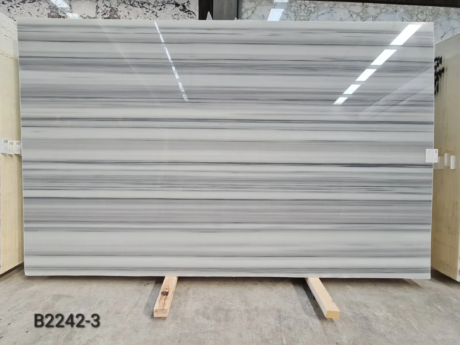 B2242 - 2 CM Striato Olimpico Polished