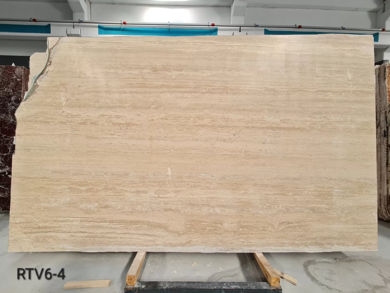 RTV06 - 2CM RIVA TRAVERTINE VEINCUT FILLED HONED