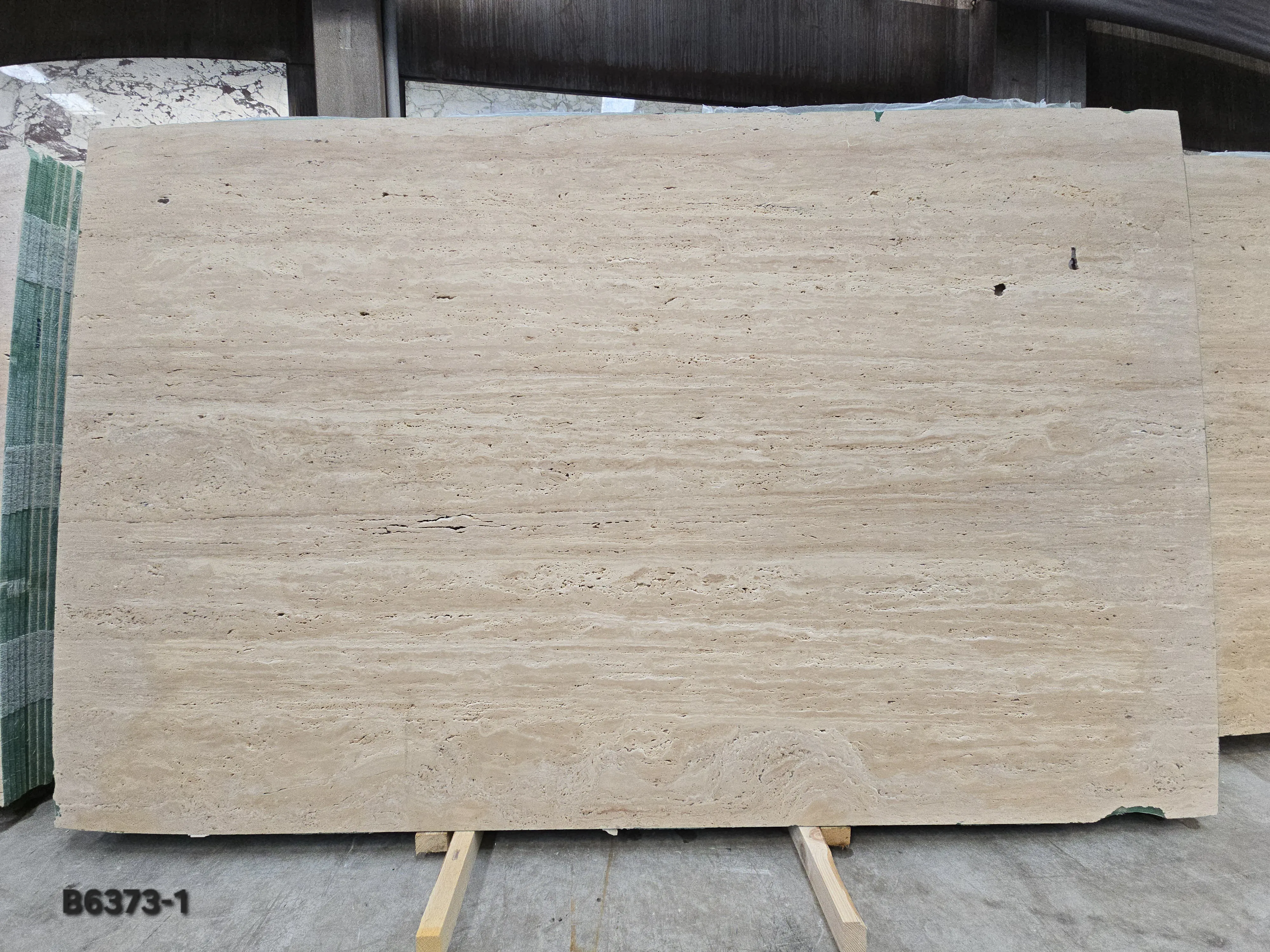 B6373 - 2 CM Veincut Travertine Unfilled Honed