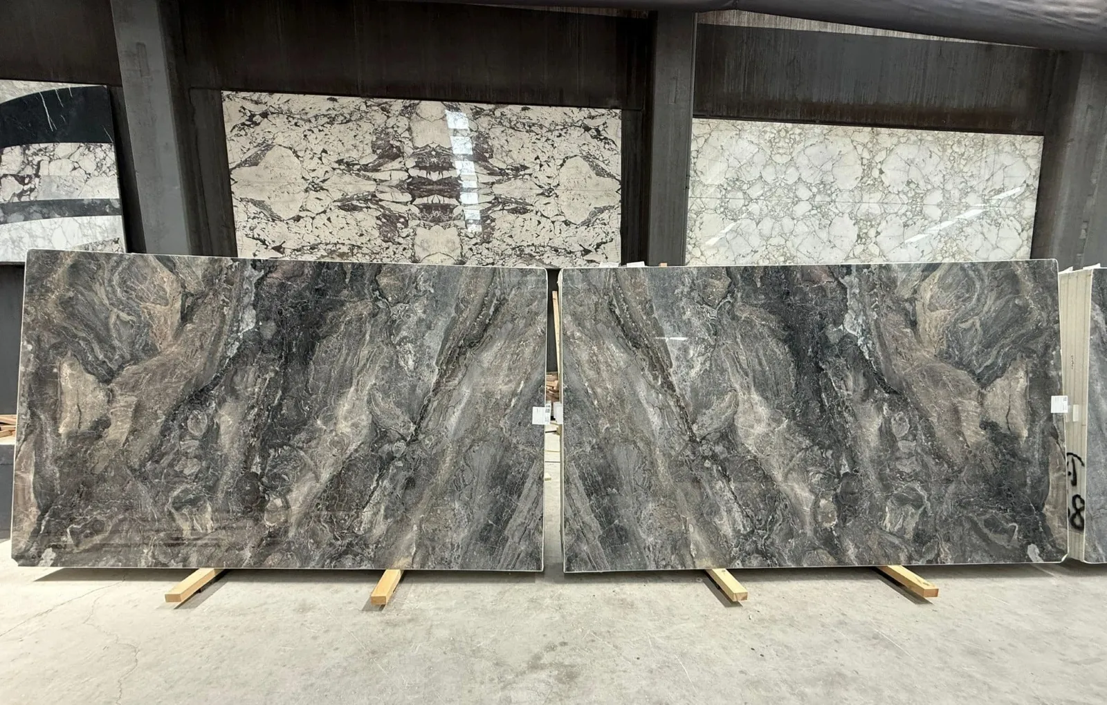 B2183 - 2 CM Cascata Grey Polished