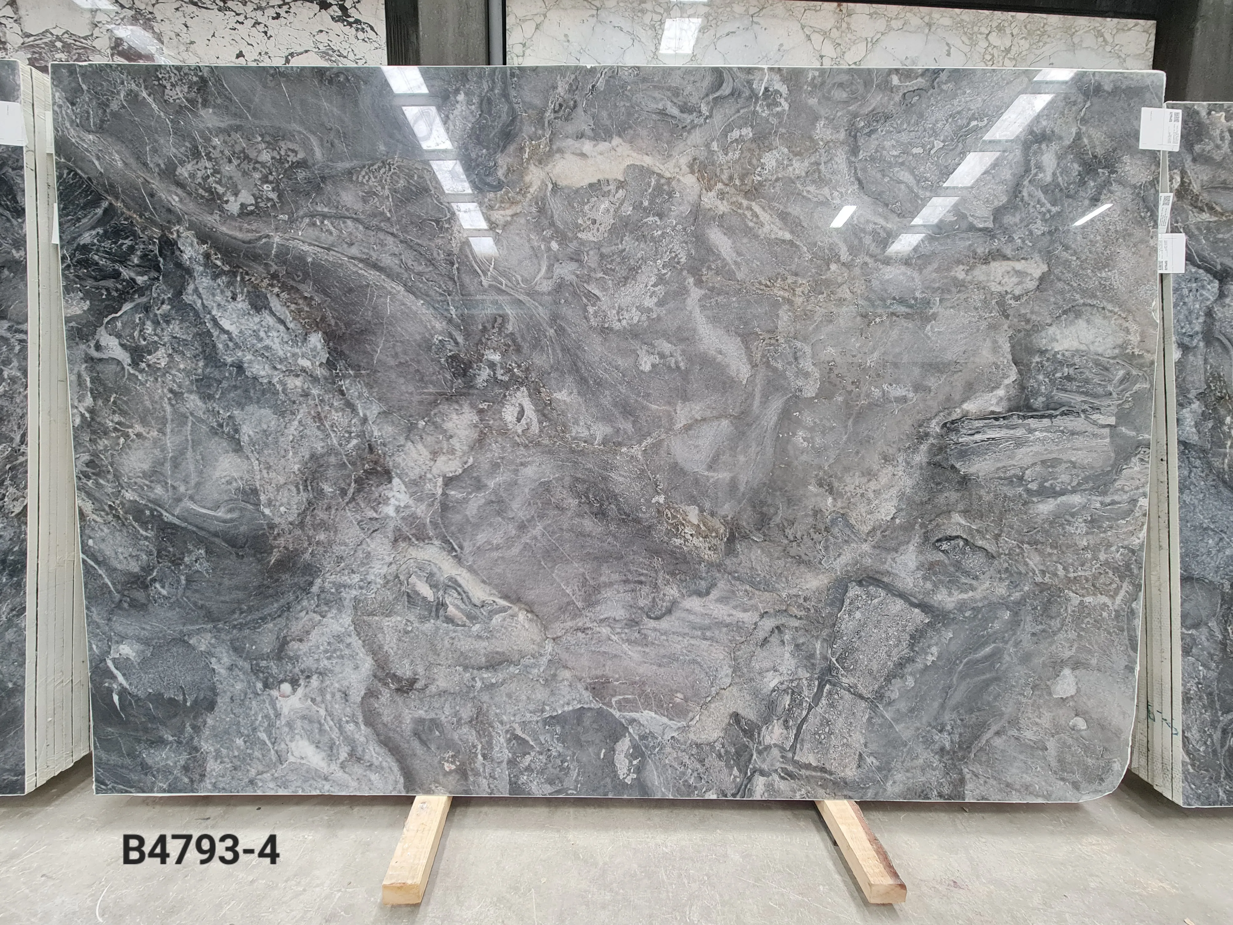 B4793 - 2 CM Cascata Grey Polished