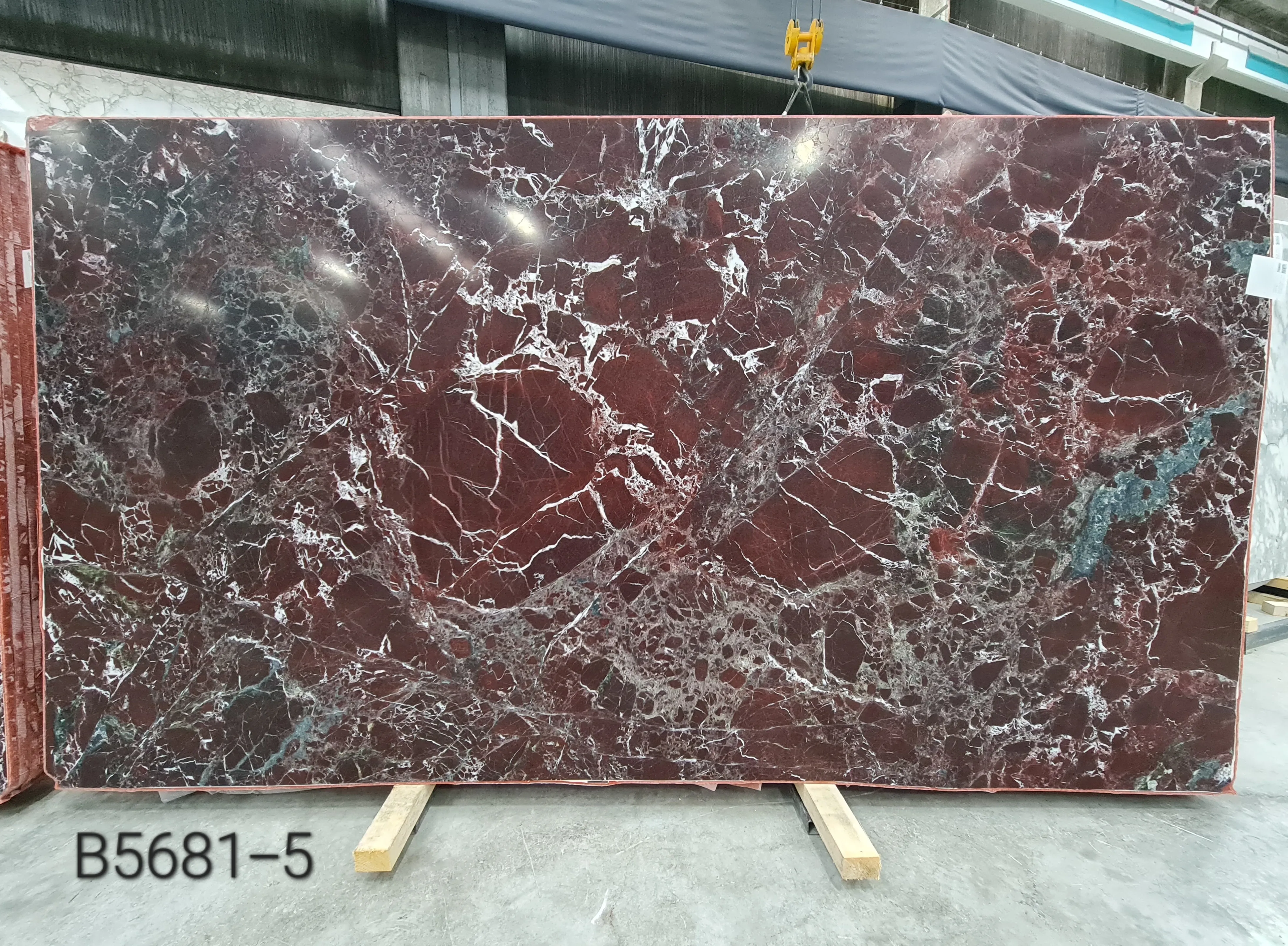 B5681 - 2 CM Rosso Levanto Hight-Honed