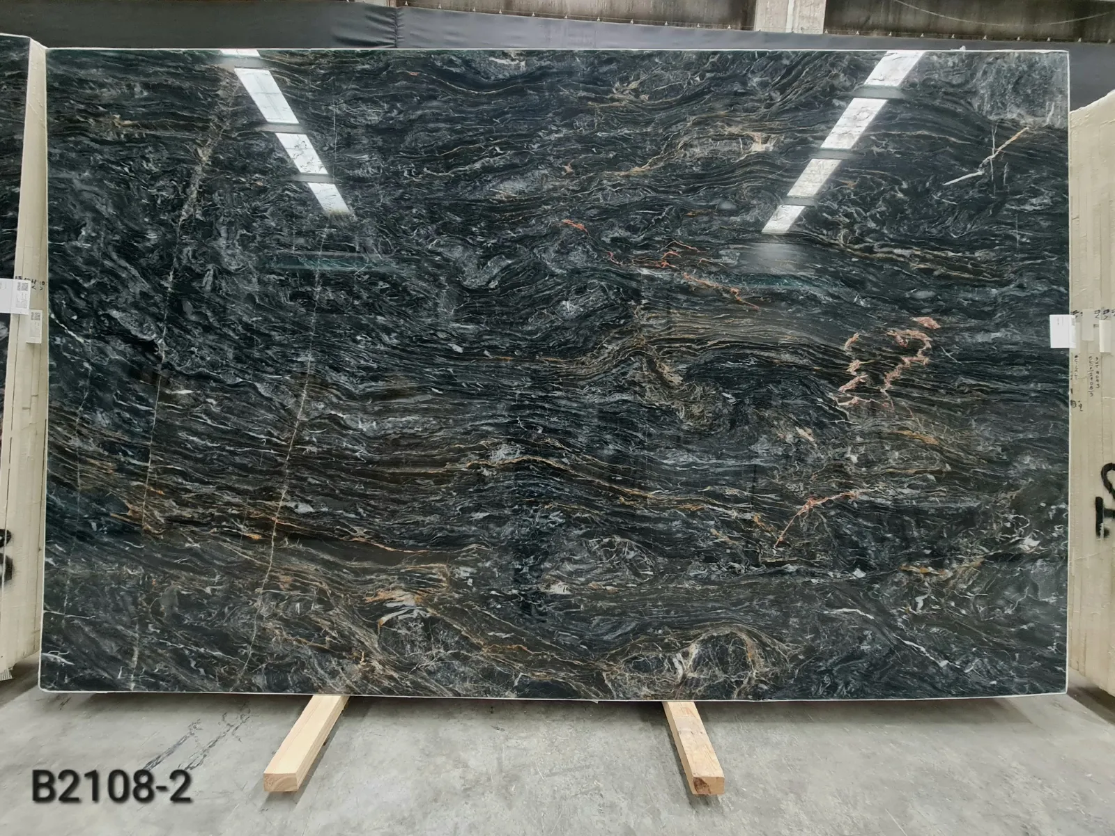 B2108 - 2 CM Fusion Black Polished