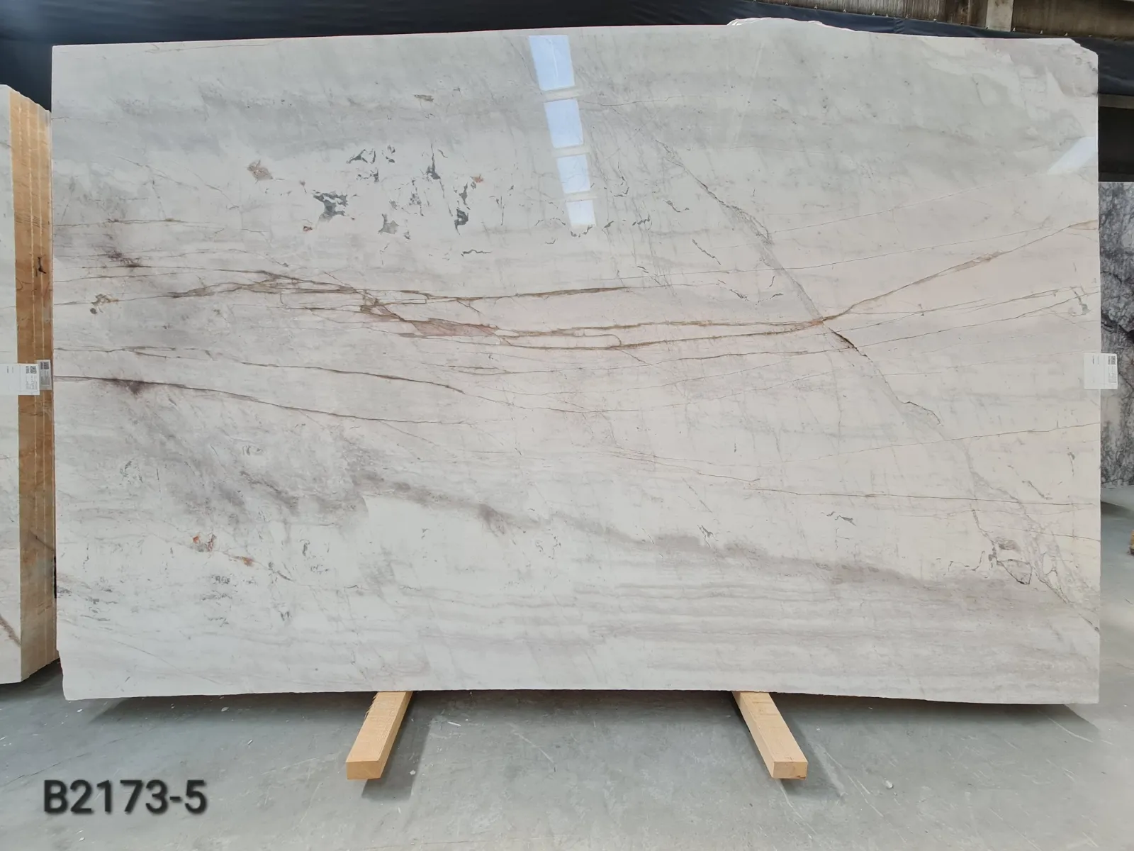 B2173 - Rosso Dolomite Polished