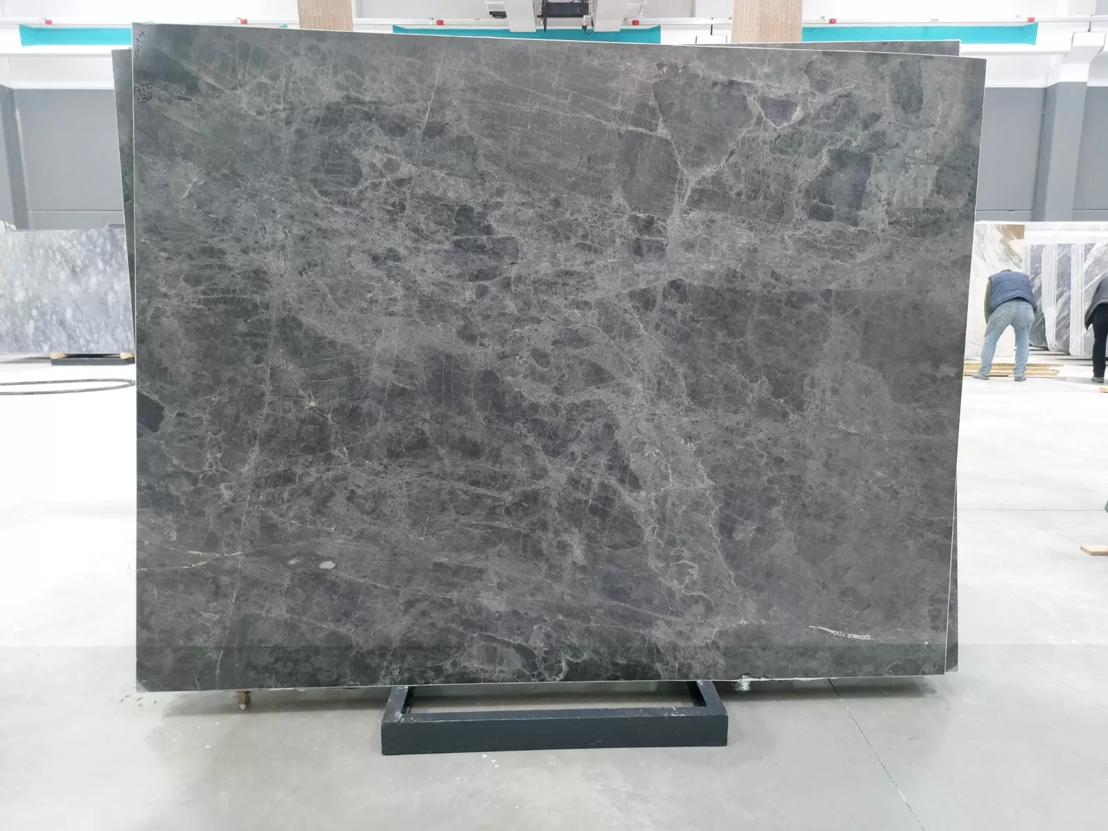 BFG - 2 CM Fantasy Grey Polished