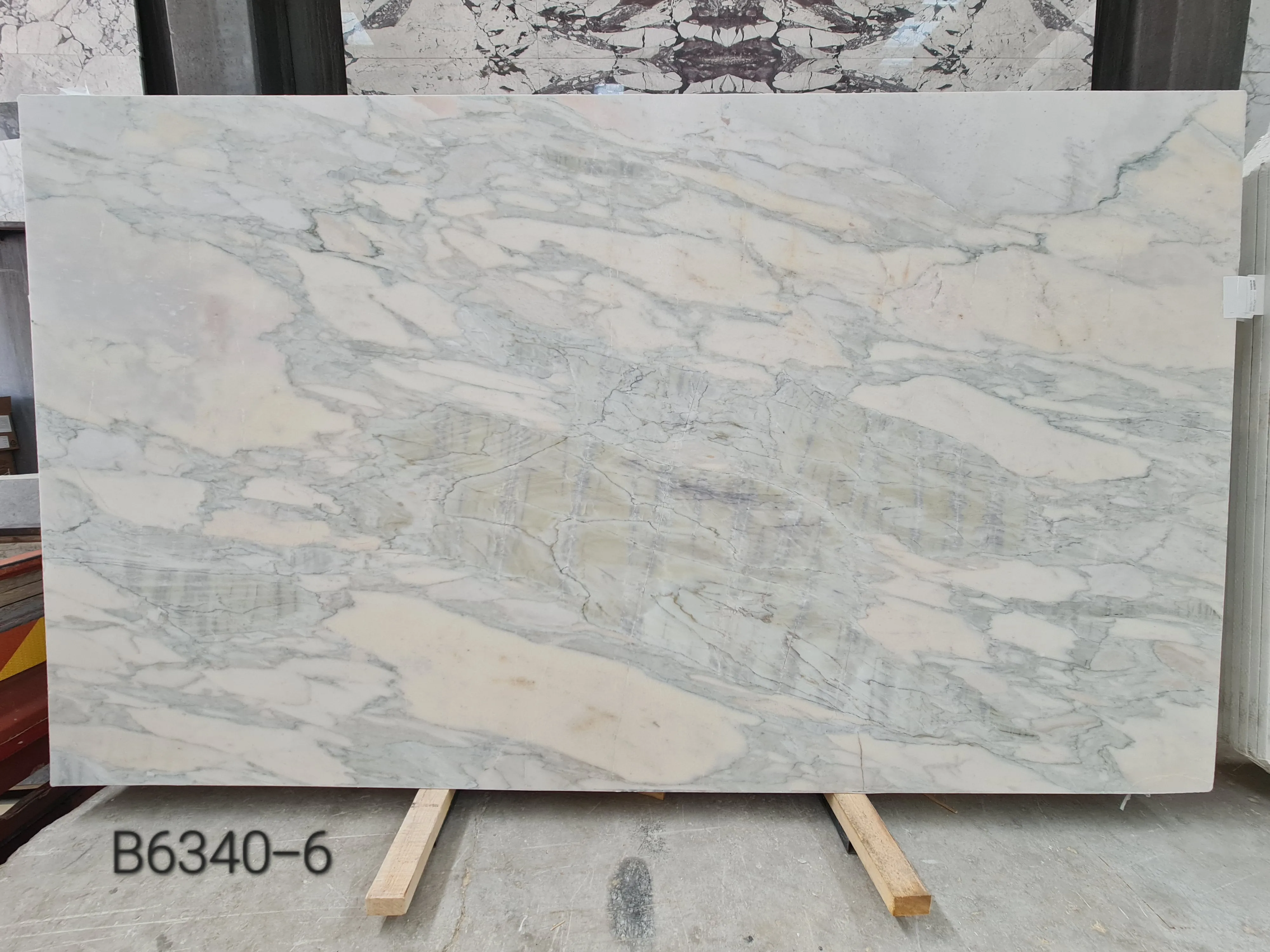 B6340 - 2 CM Arabescato Oyster Honed