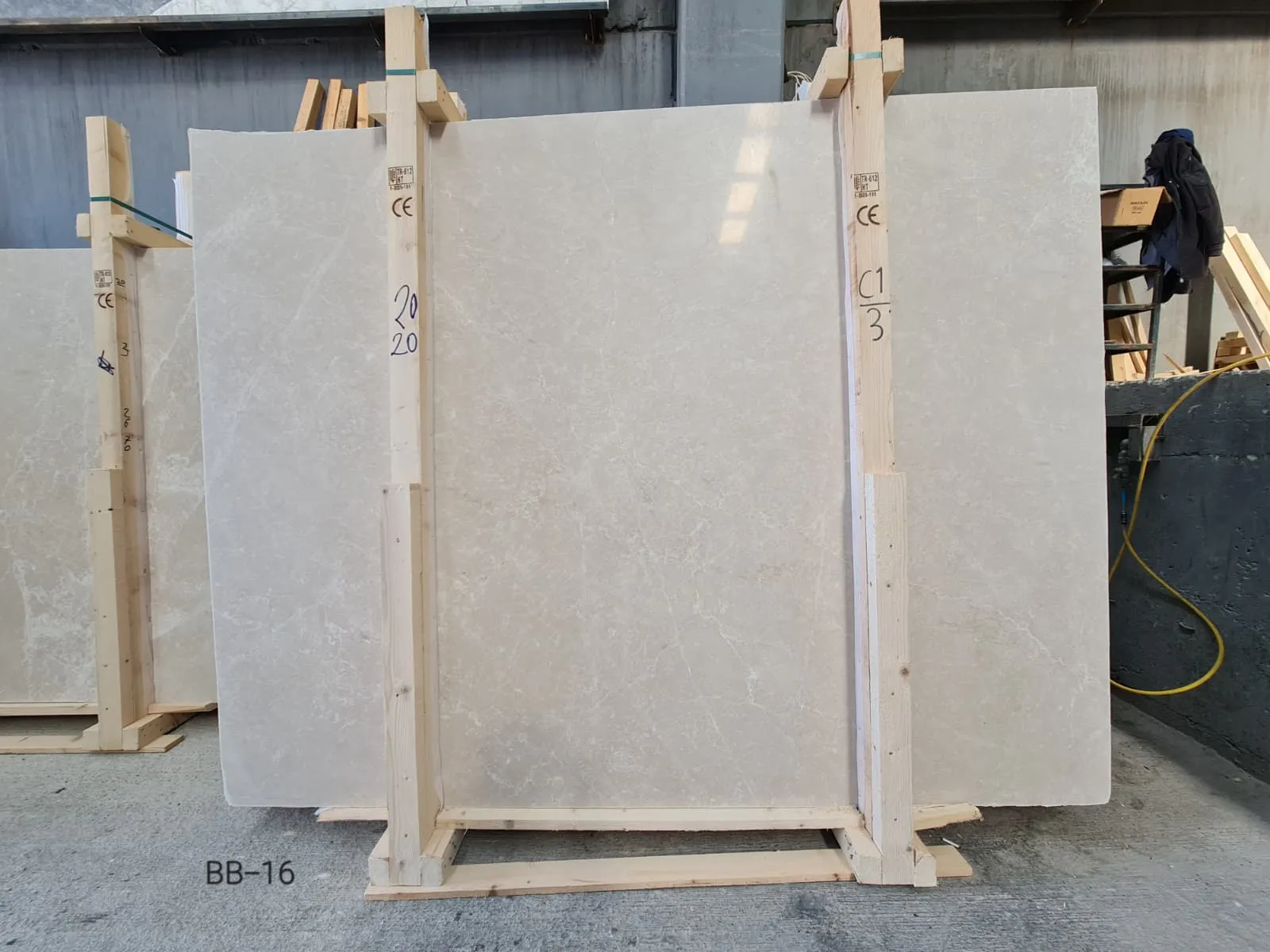 BB3-16-18-25 - 2 CM Burdur Beige Honed