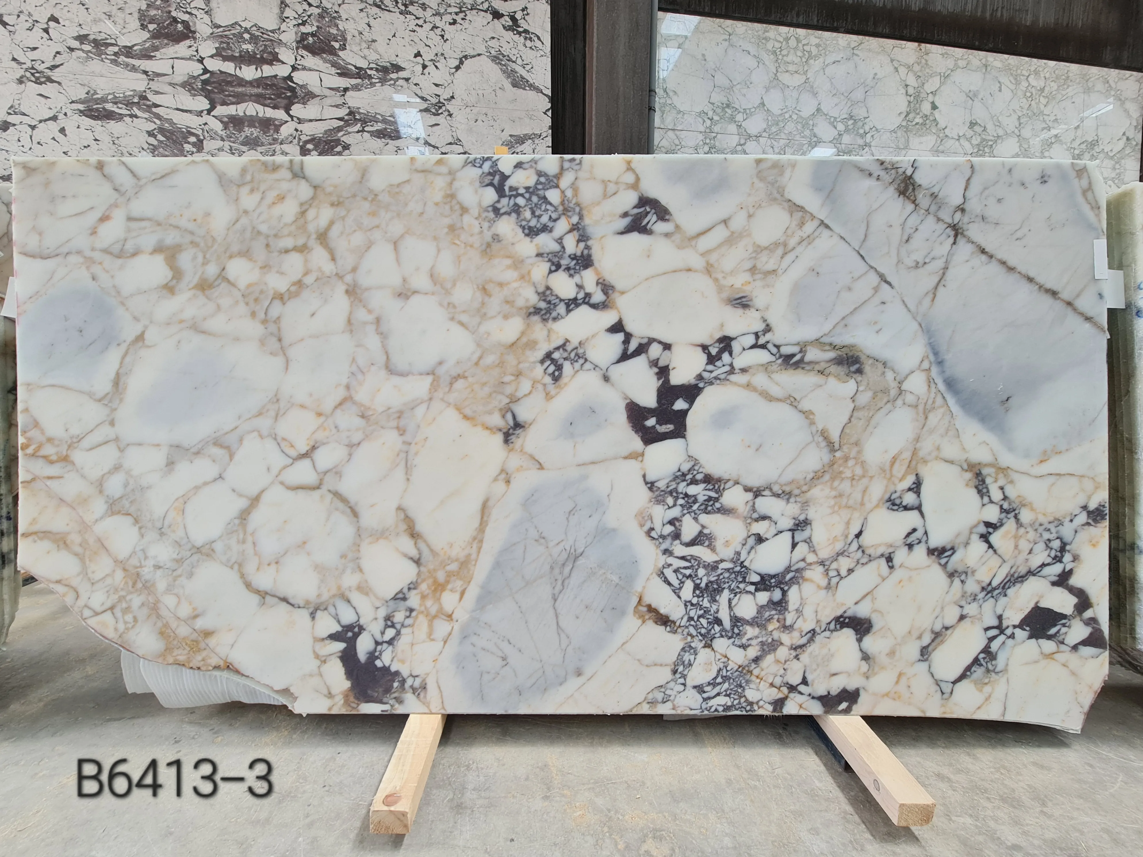 B6413 - 2 CM Afyon Violet Honed