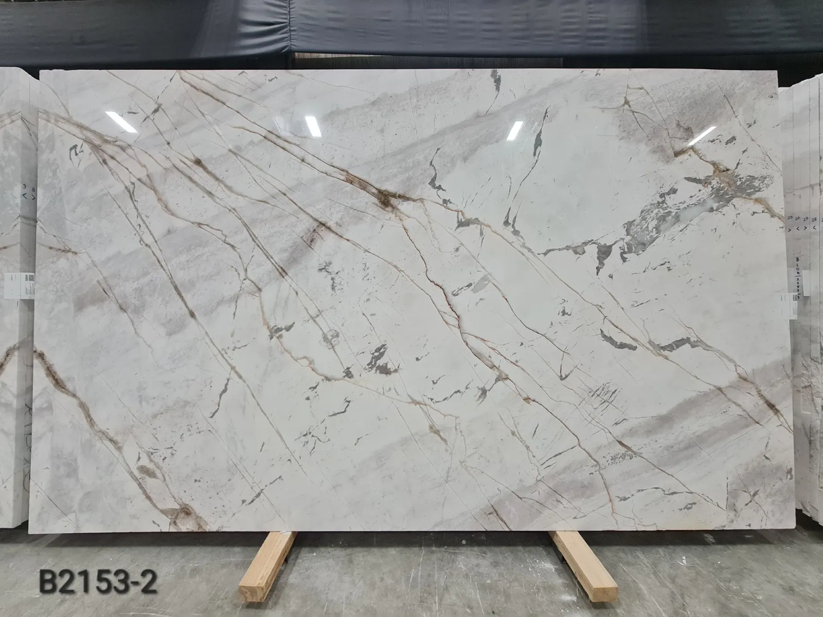 B2153 - Rosso Dolomite Polished