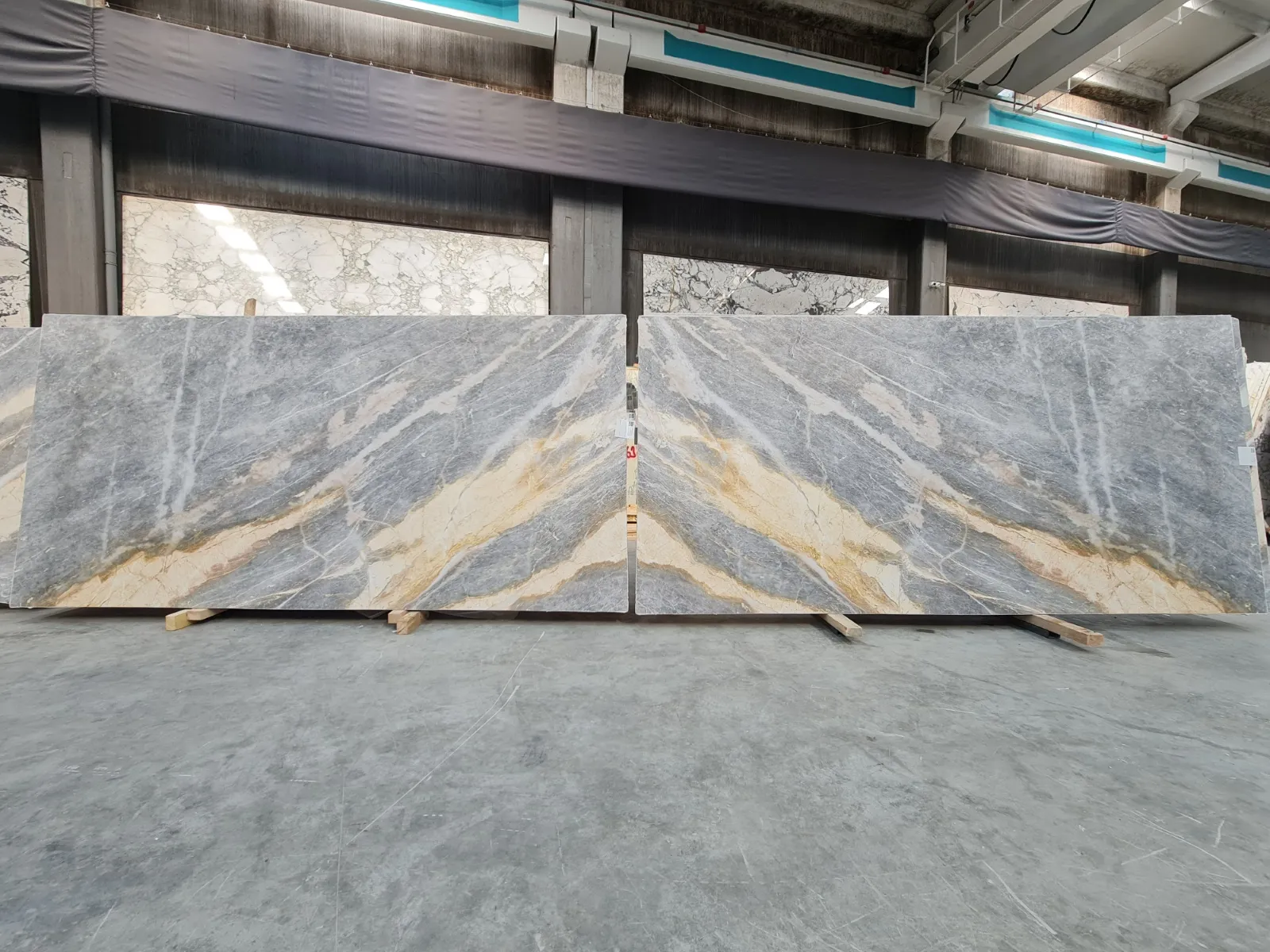 B5195 - 2 CM Patagonia Honed