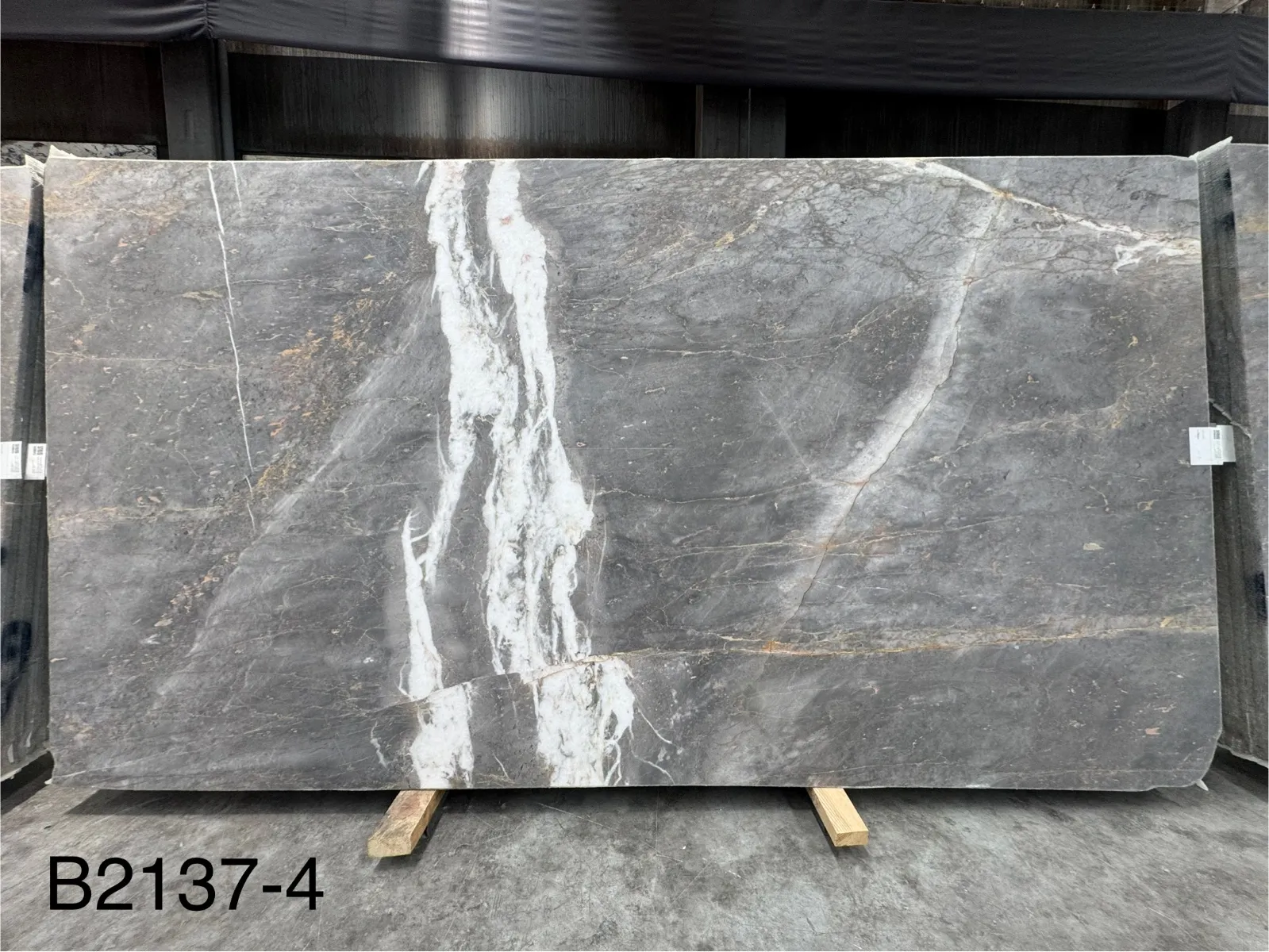B2237 - 2 CM Baran Grey Honed