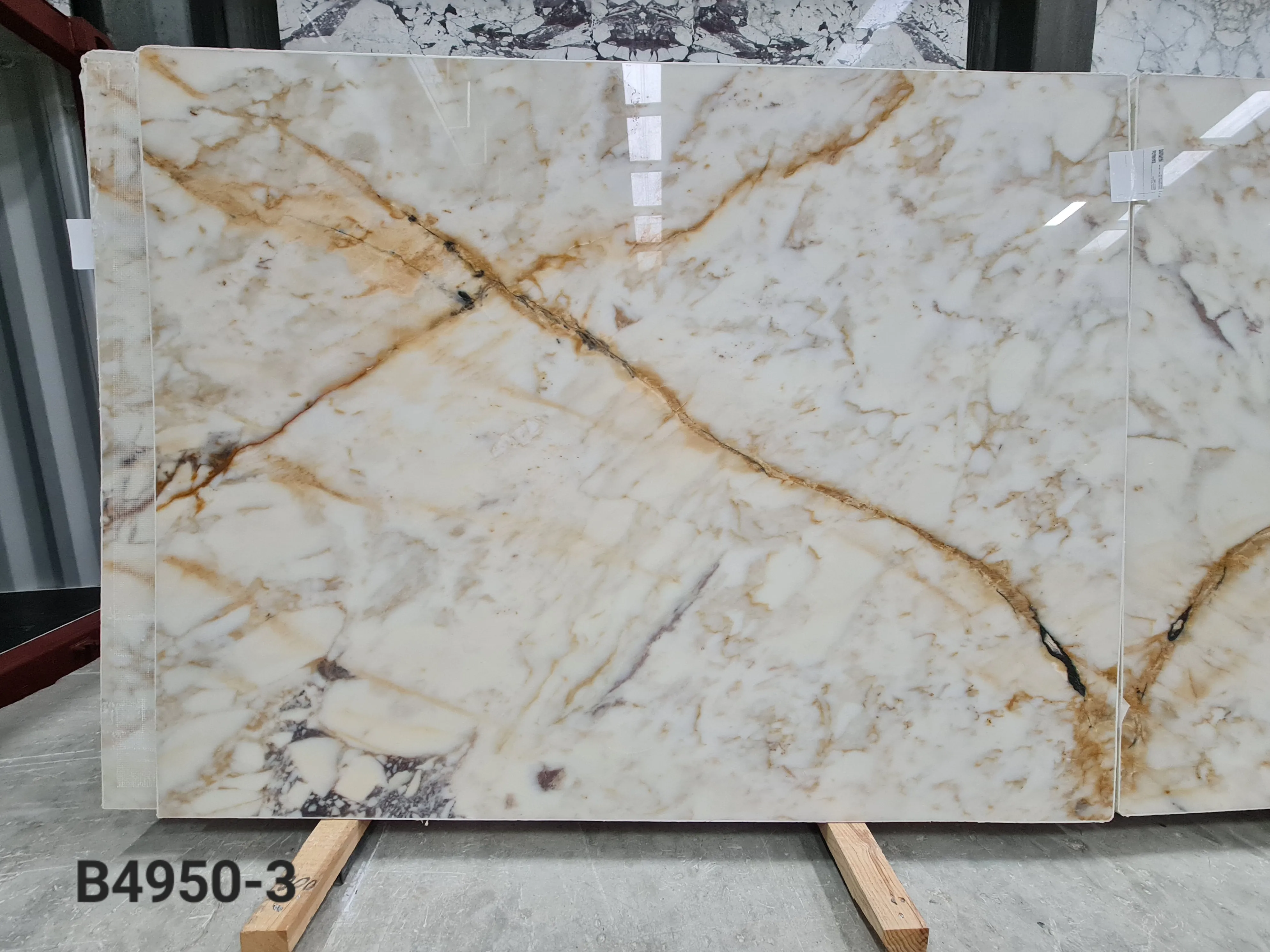 B4950 - 2 CM Afyon Sugar Violet Polished