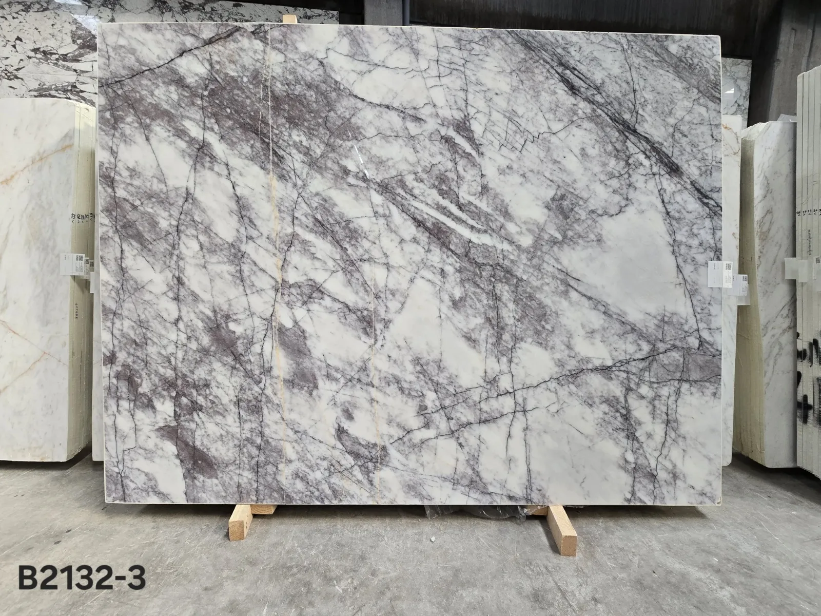 B2132 - 2 CM Lilac Polished