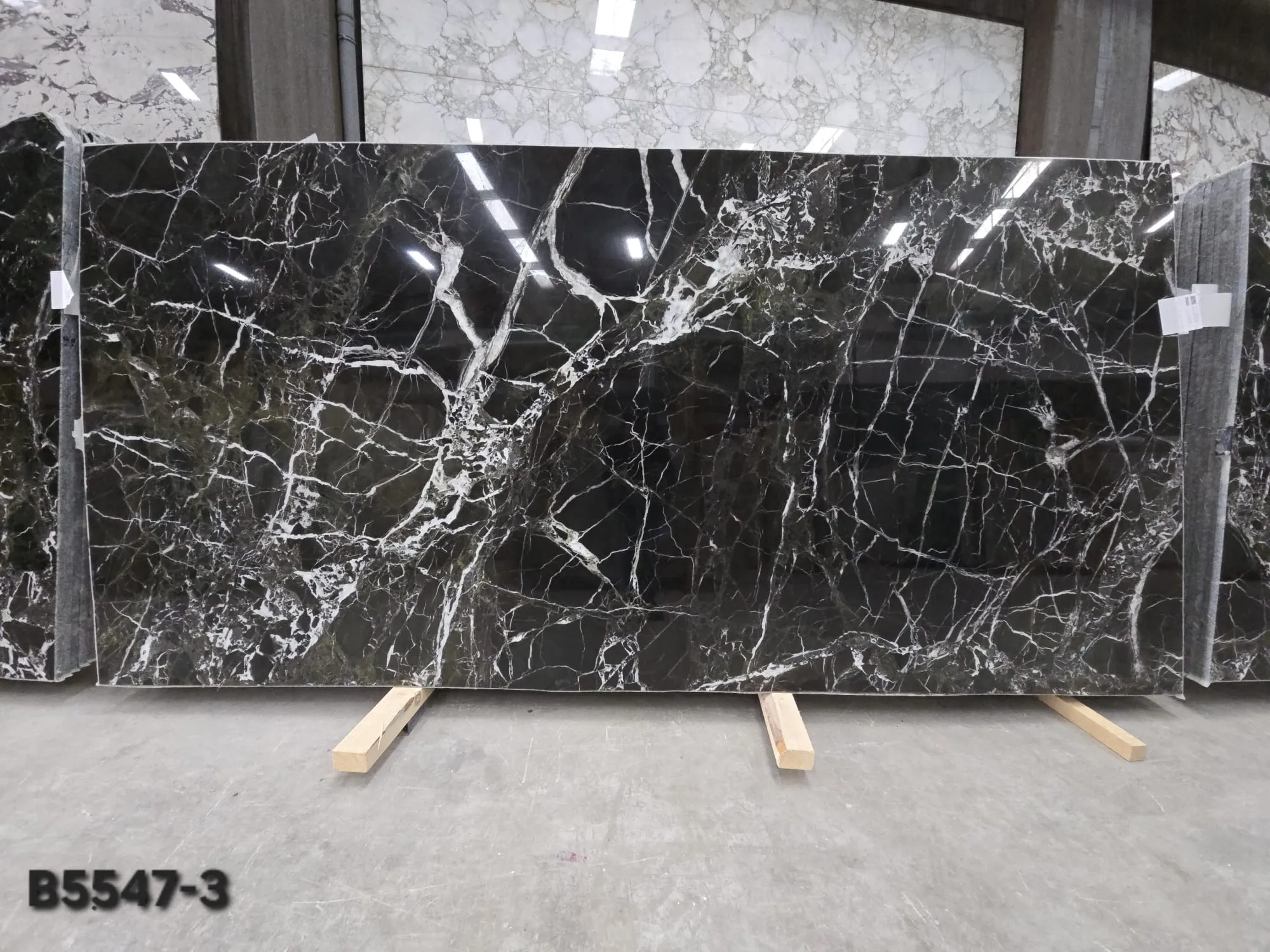 B5547 - 2 CM Verde Levanto Polished