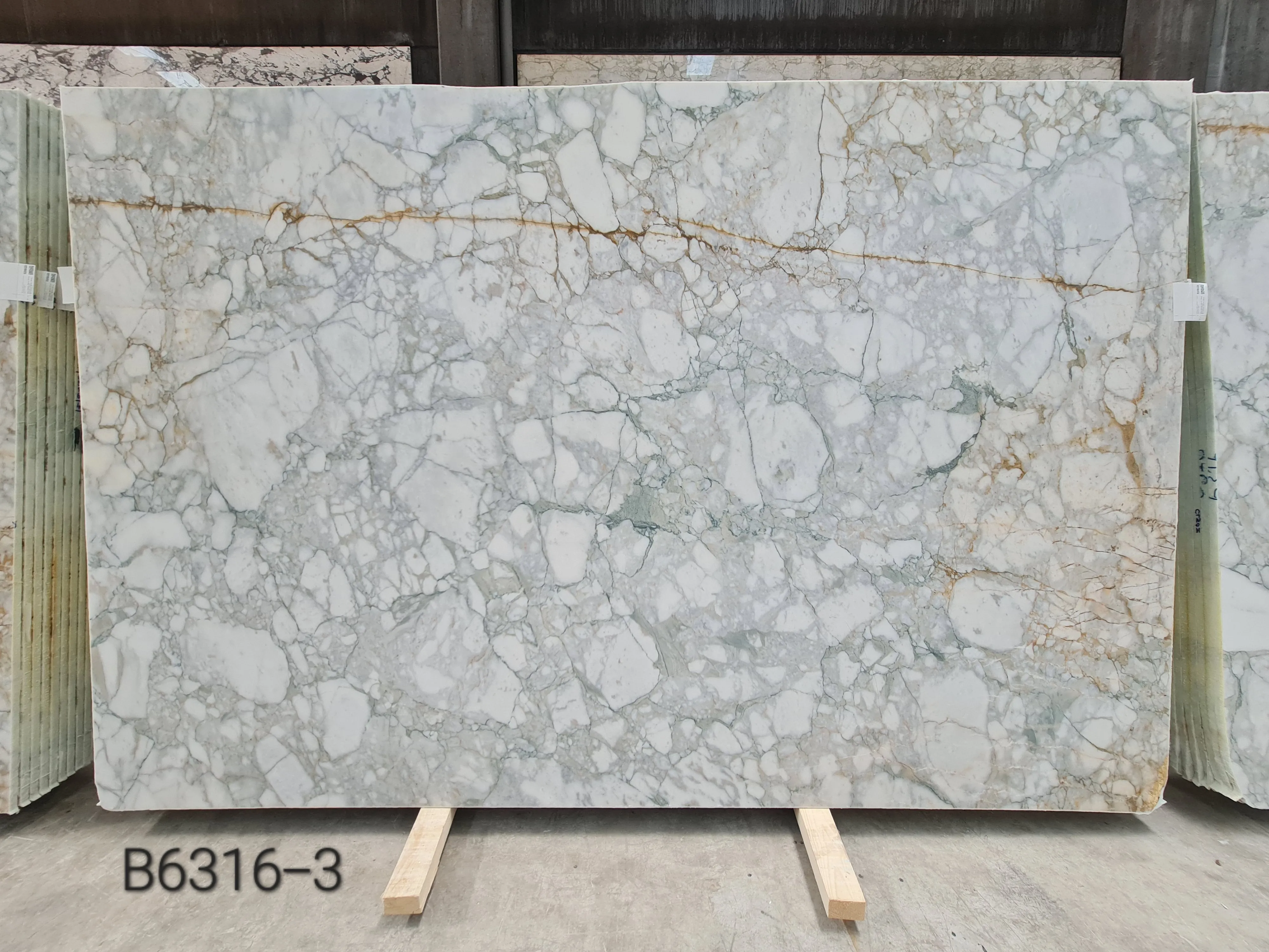 B6316 - 2 CM Calacatta Green Honed