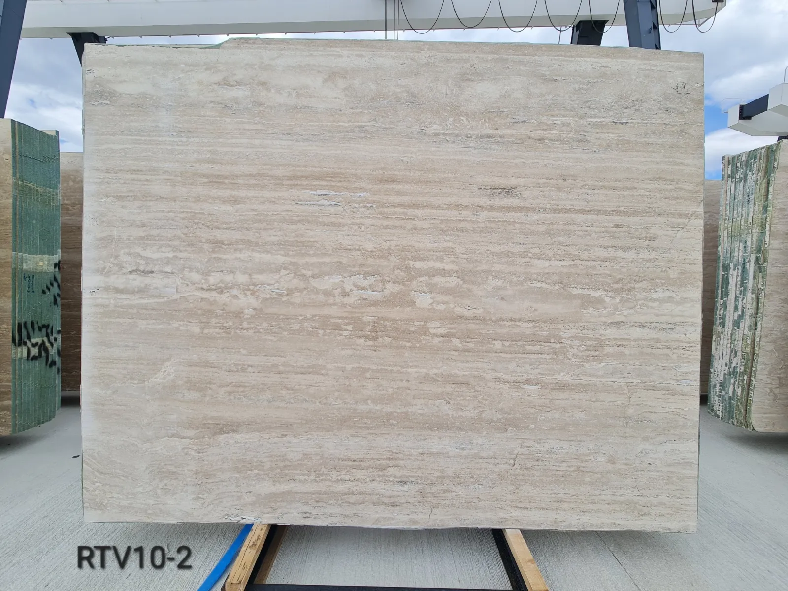 RTV10 - Riva Travertine Veincut Filled Honed