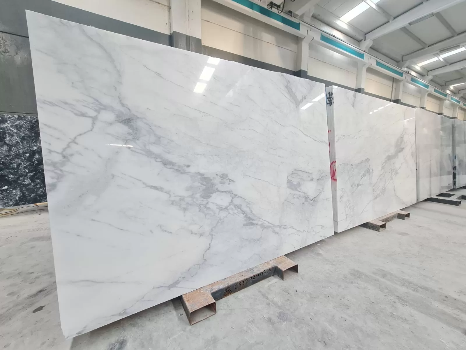 B736 - 2CM MUGLA WHITE POLISHED