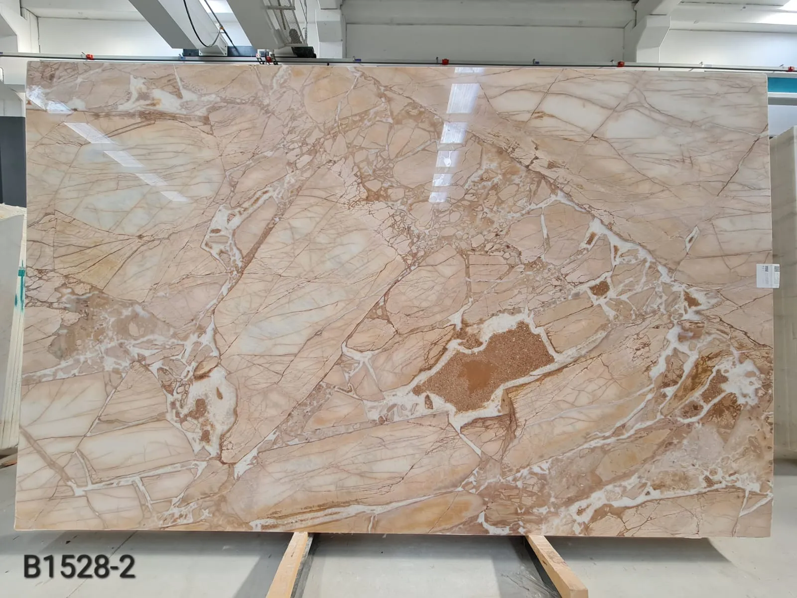 B1528 - 2 CM Giallo Fantastico Polished