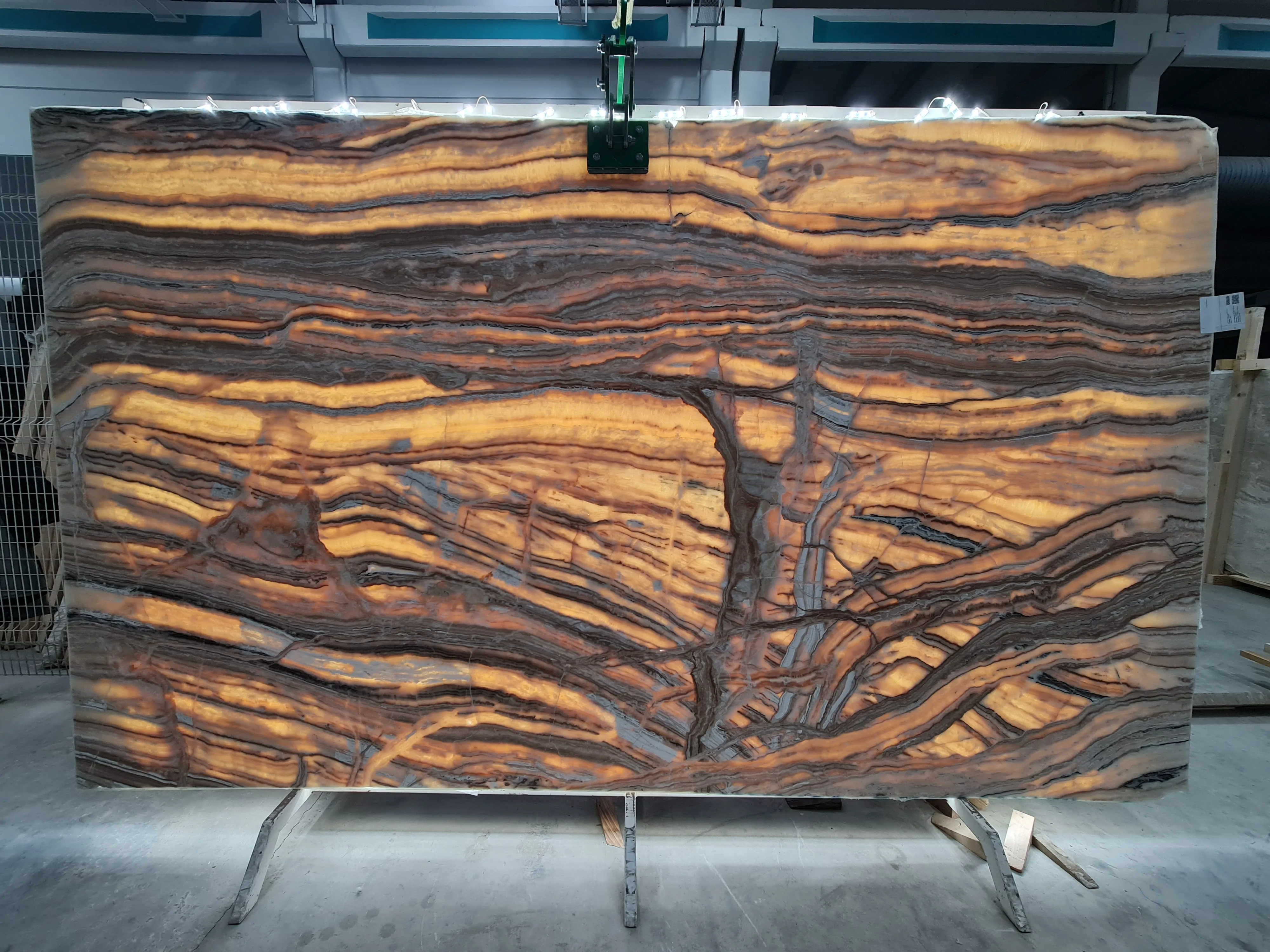 B5664 - 2 CM Jurassic Onyx Polished