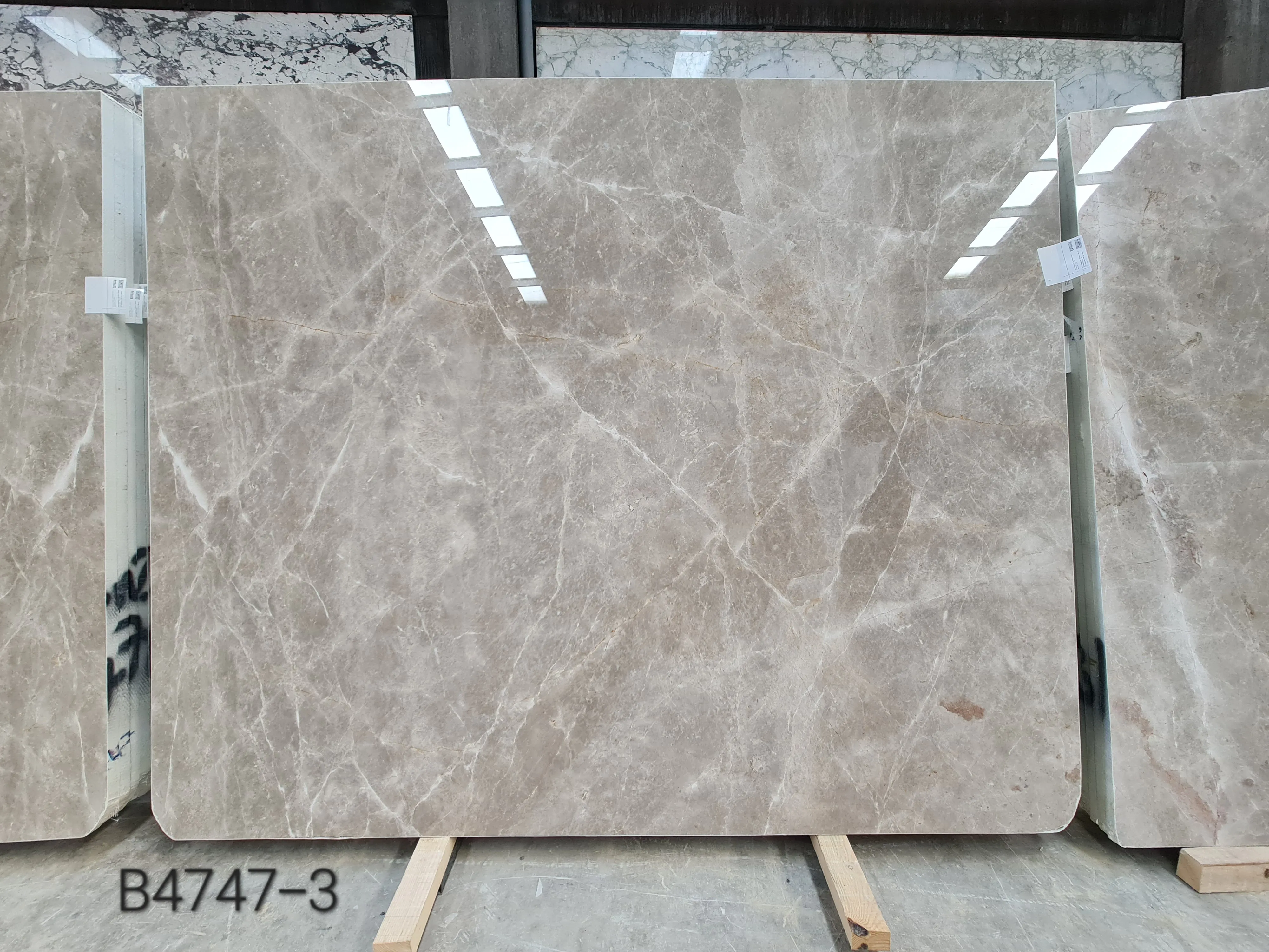 B4747 - 3 CM Karaman Grey Polished