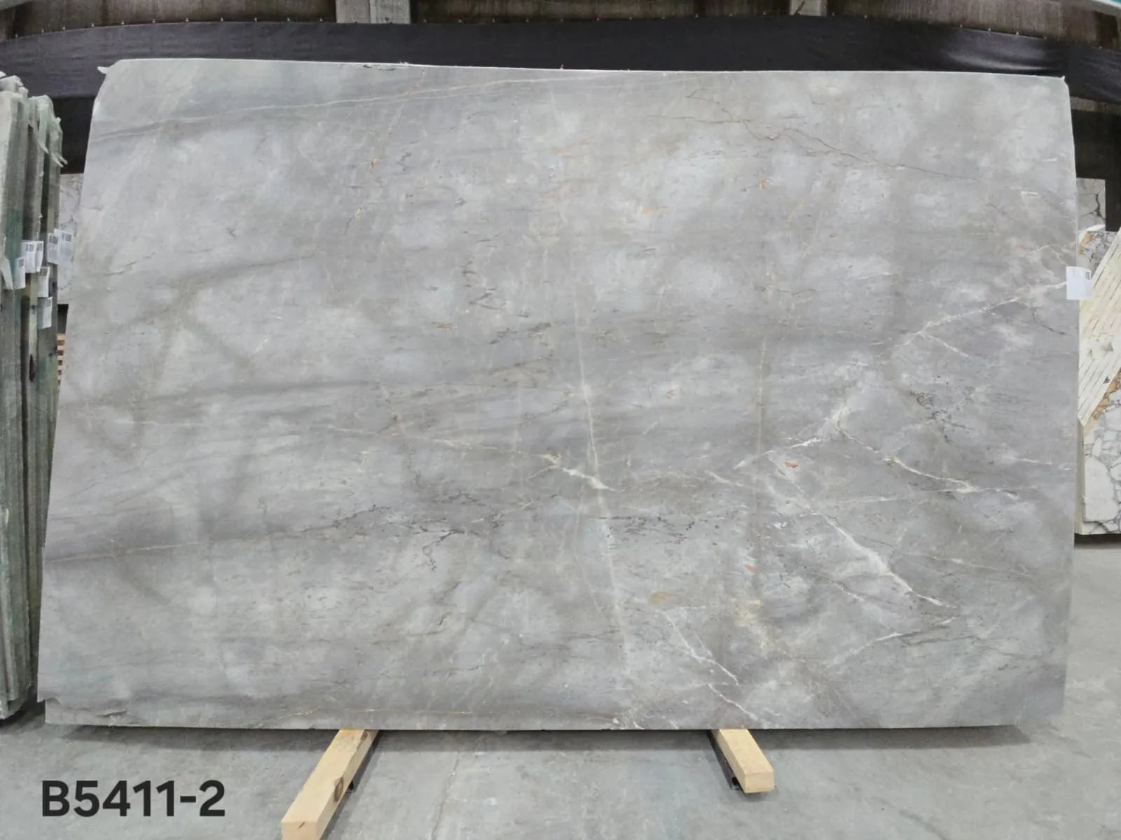 B5411 - 2 CM Baran Grey Honed