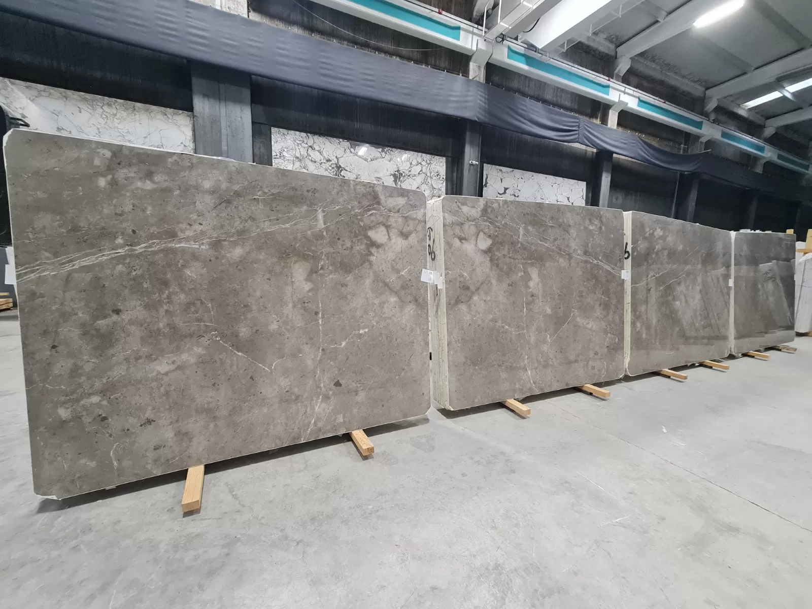 B2084 - 2 CM Fior Di Bosco Polished