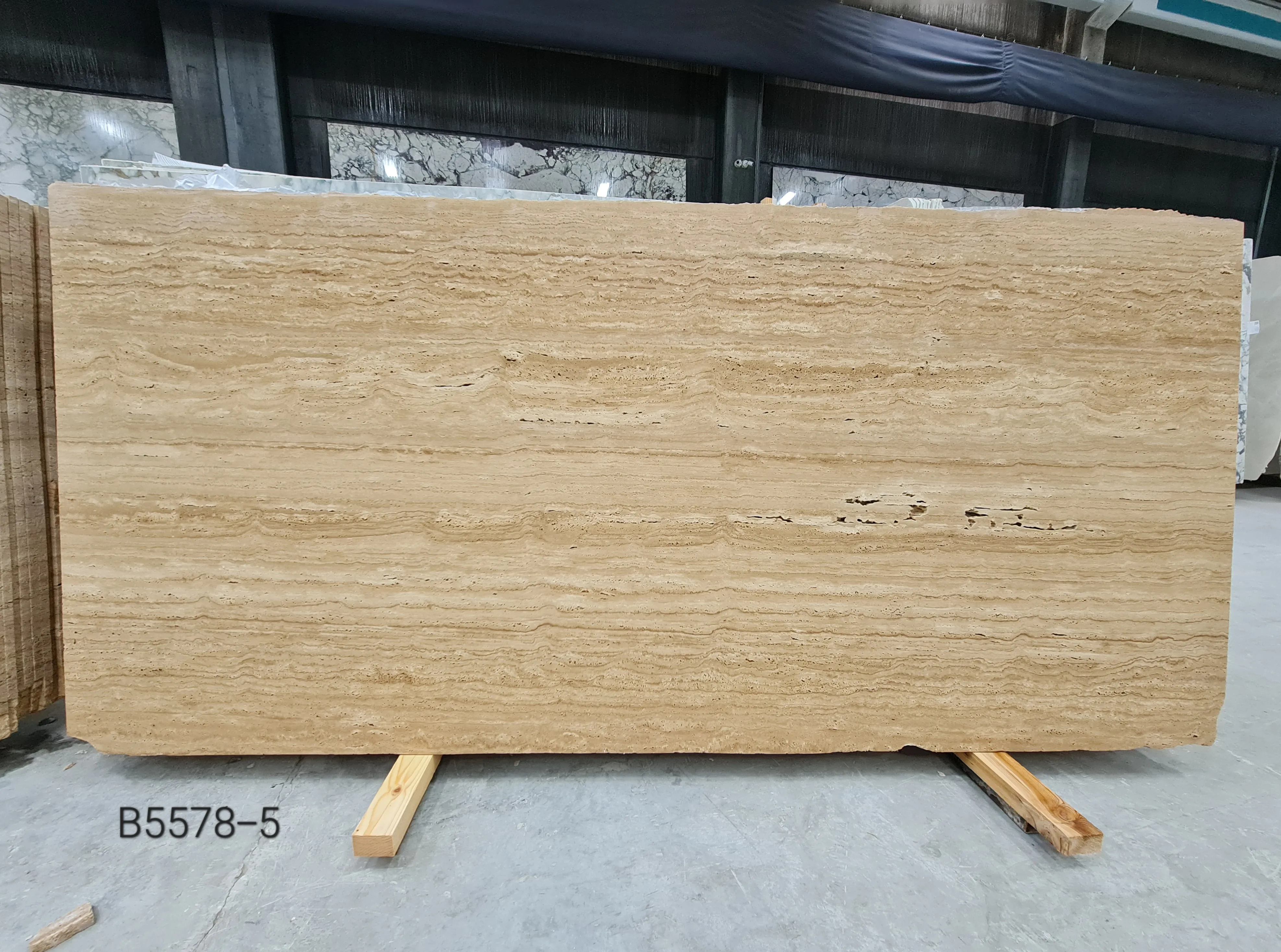 B5578 - 2 CM Travertine Veincut Unfilled Honed