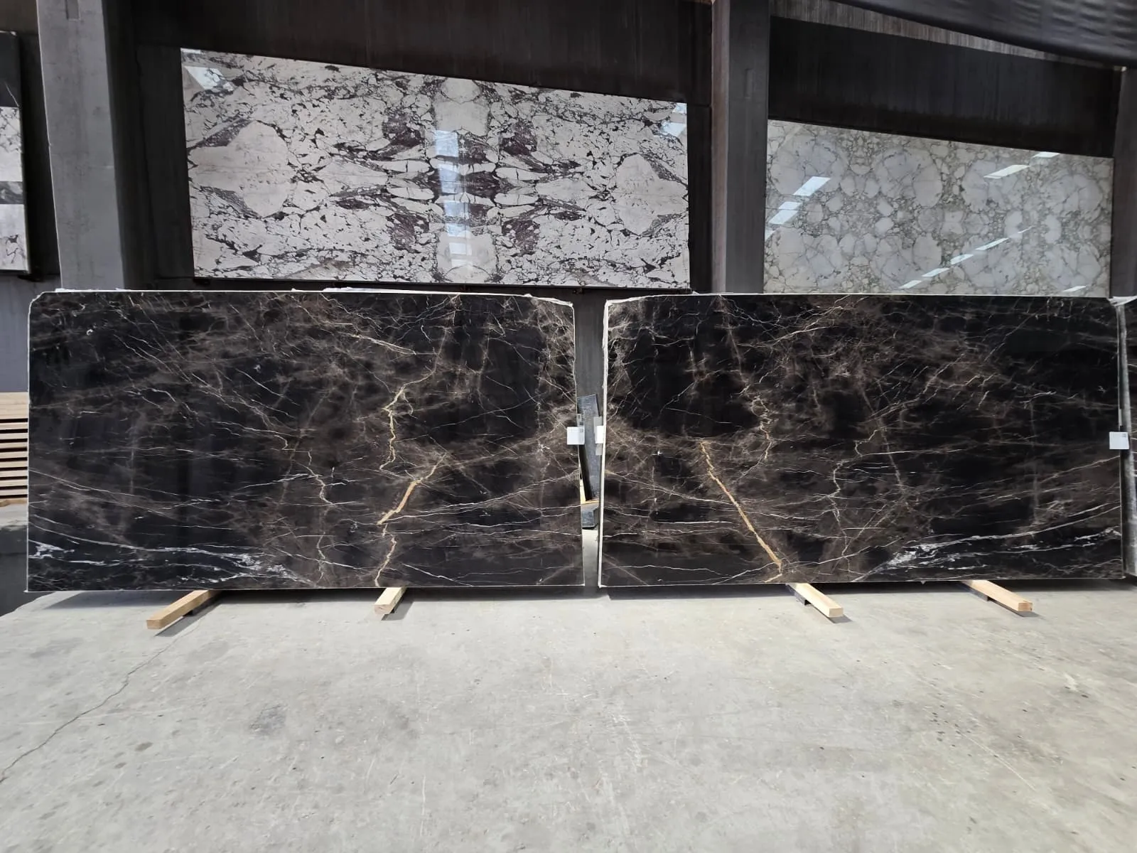 B4608 - 2 CM Bruno Perla Polished