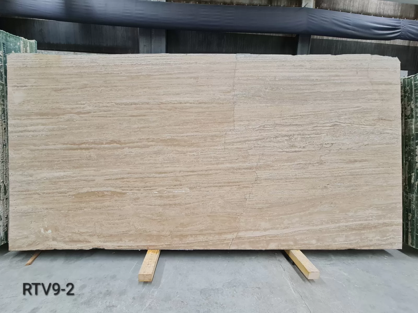 RTV09 - 2CM RIVA TRAVERTINE VEINCUT FILLED HONED