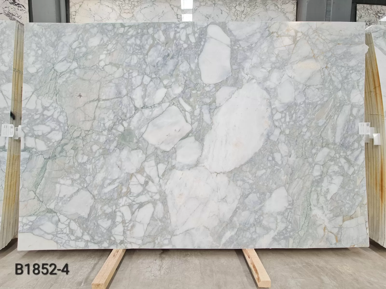 B1852 - 2CM CALACATTA GREEN HONED