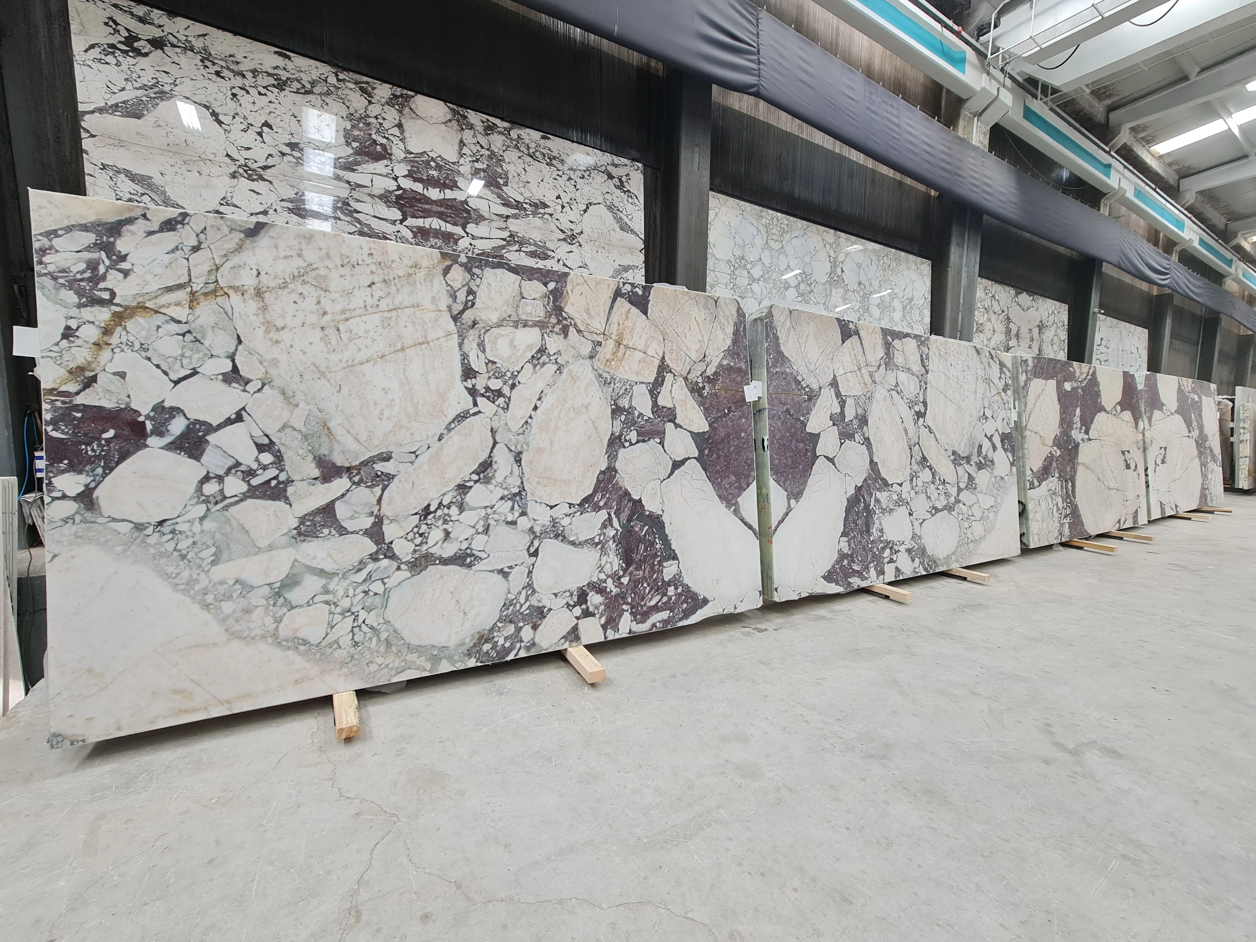 B4790 - 2 CM Calacatta Viola Honed