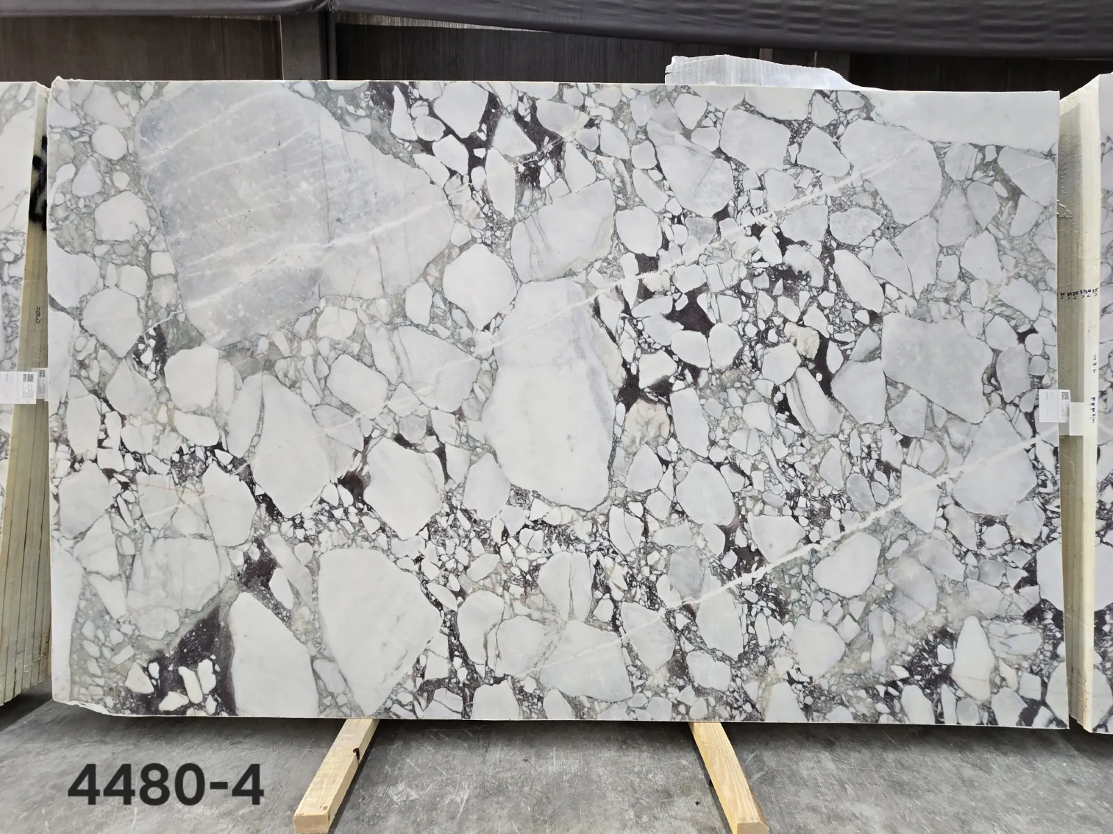 4480 - 2 CM Calacatta Viola Honed
