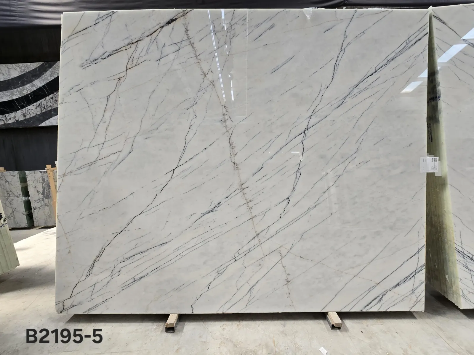 B2195 - 2 CM Lilac Polished