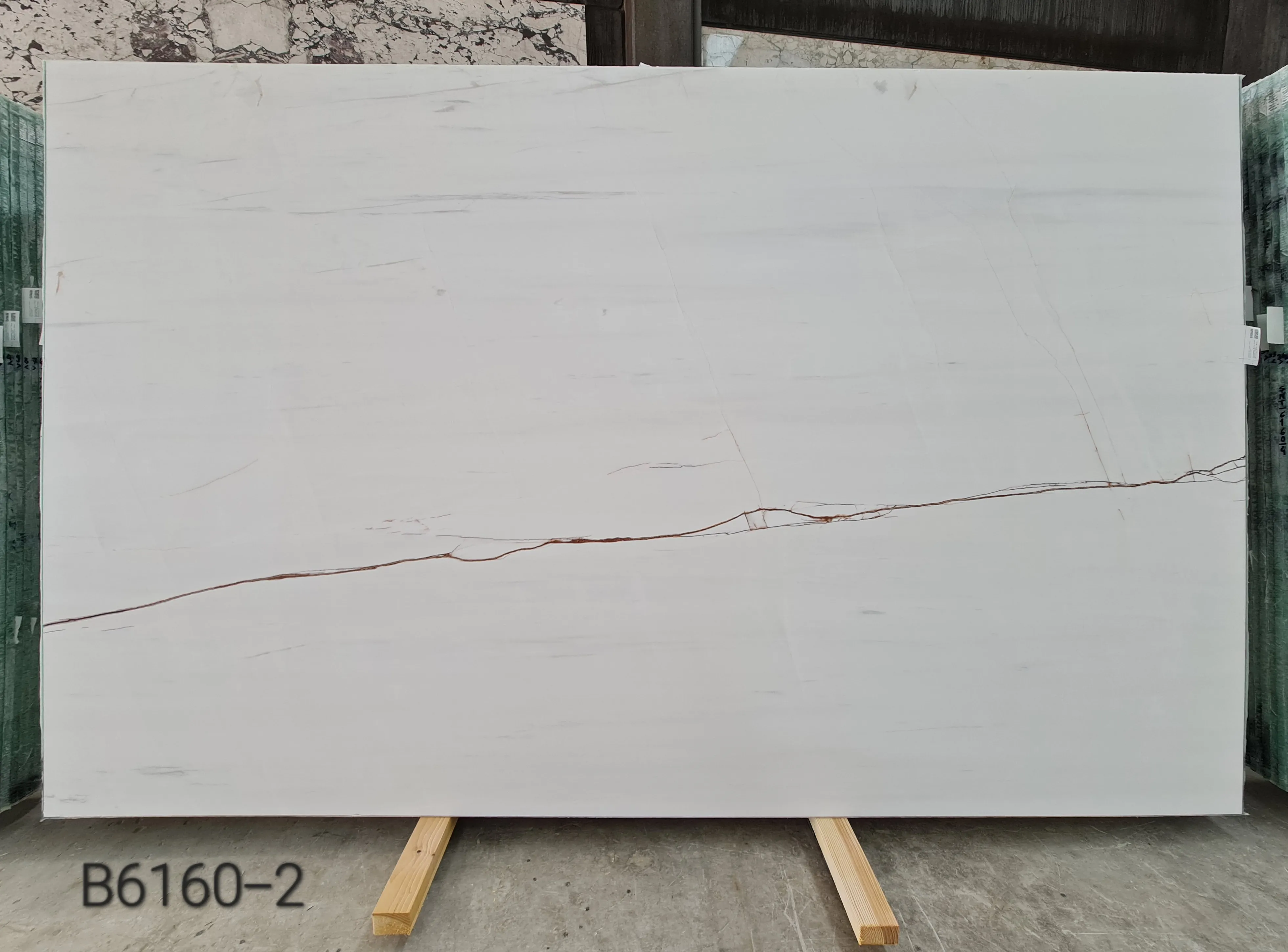 B6160 - 2 CM Rosso Venato Honed
