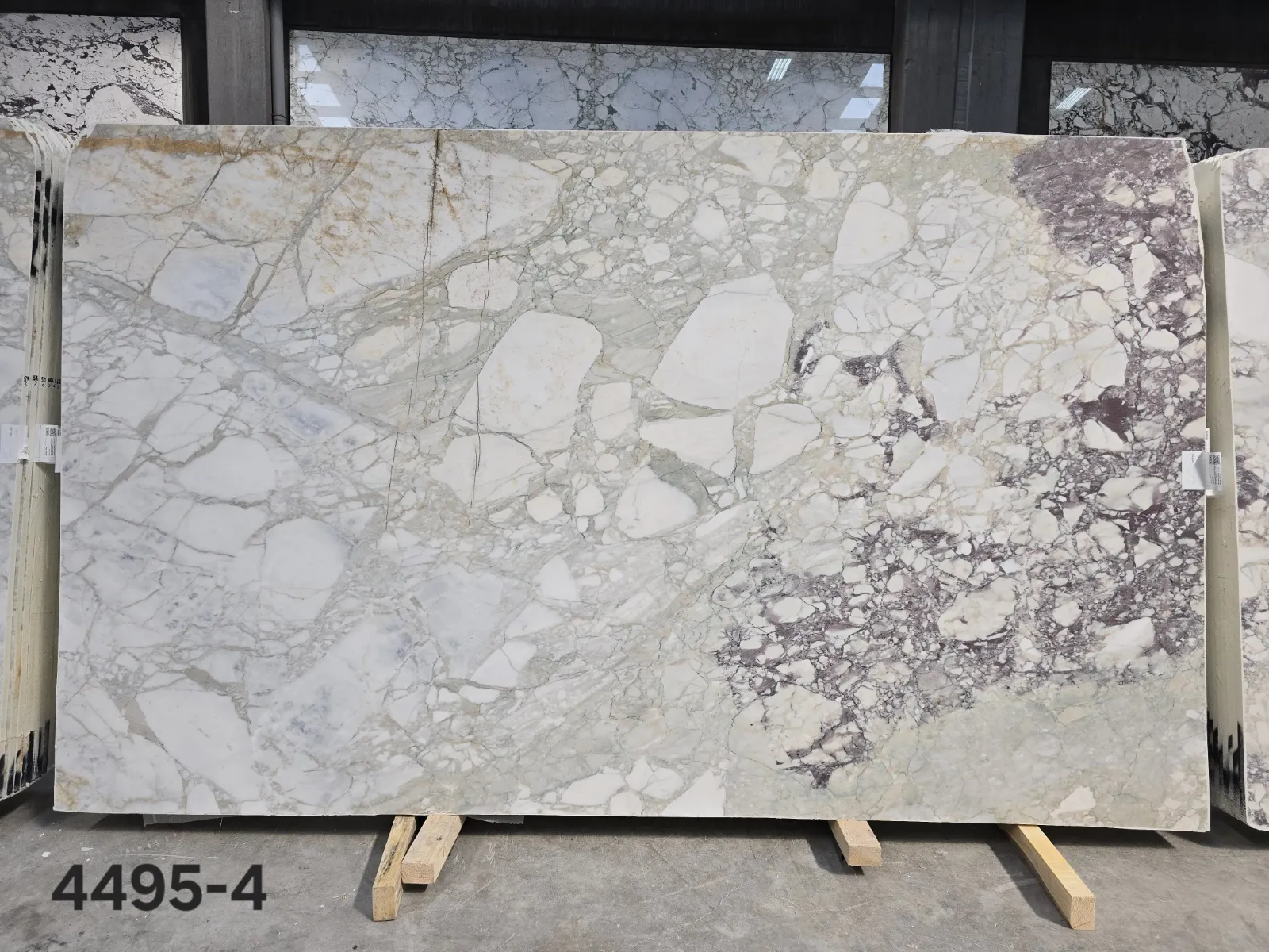 4495 - 2 CM Calacatta Green Honed