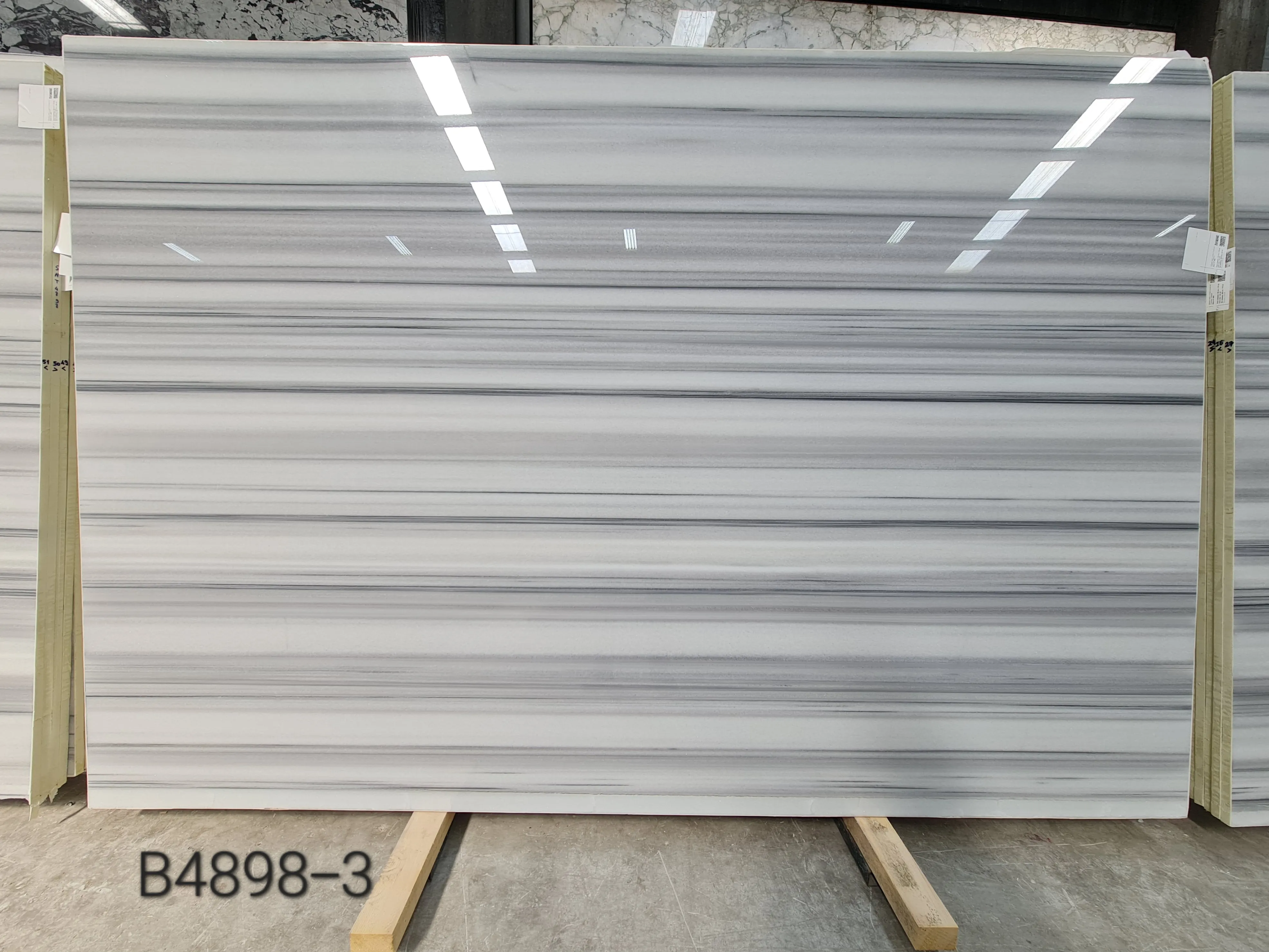 B4898 - 2 CM Striato Olimpico Polished