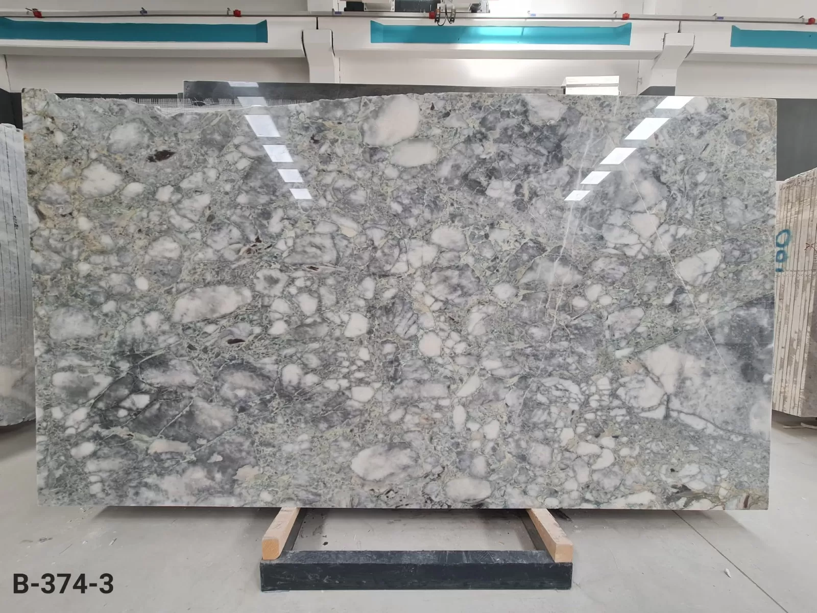 B374 - 2 CM Grey Vernal Polished