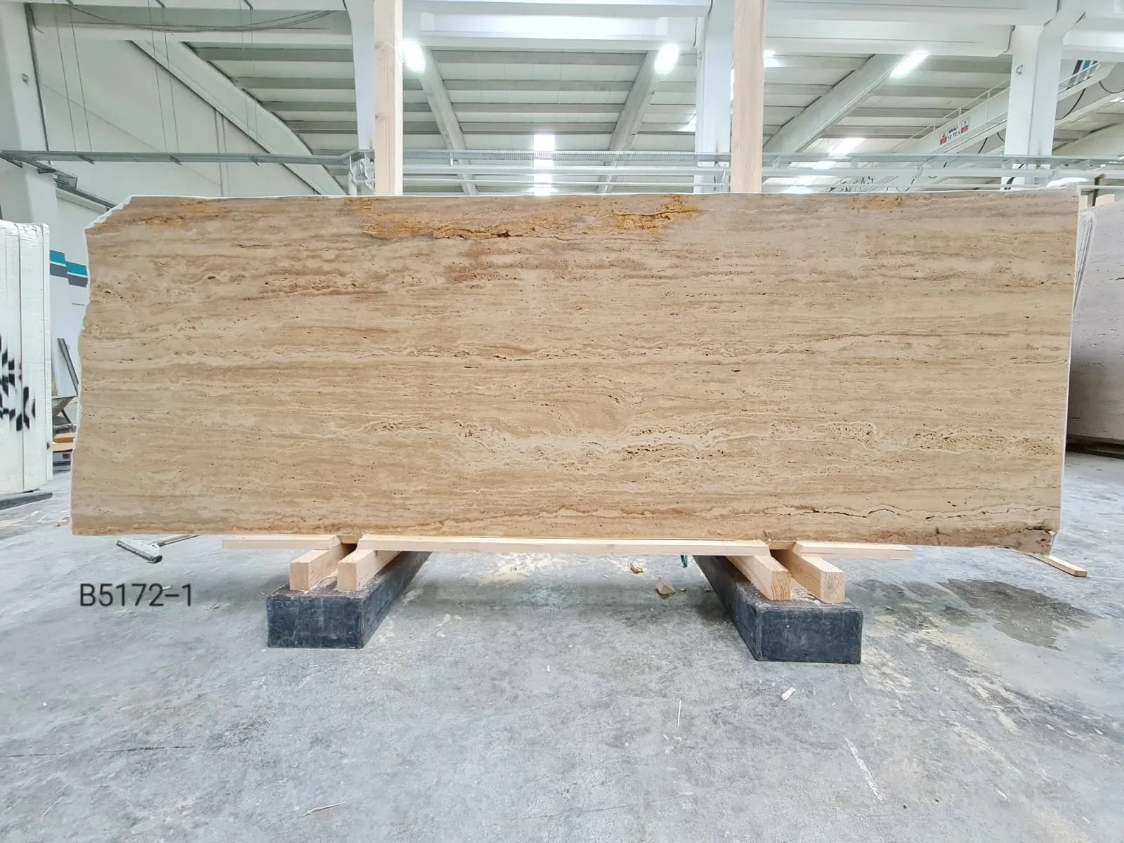 B5172 - 2 CM Veincut Travertine Unfilled Honed