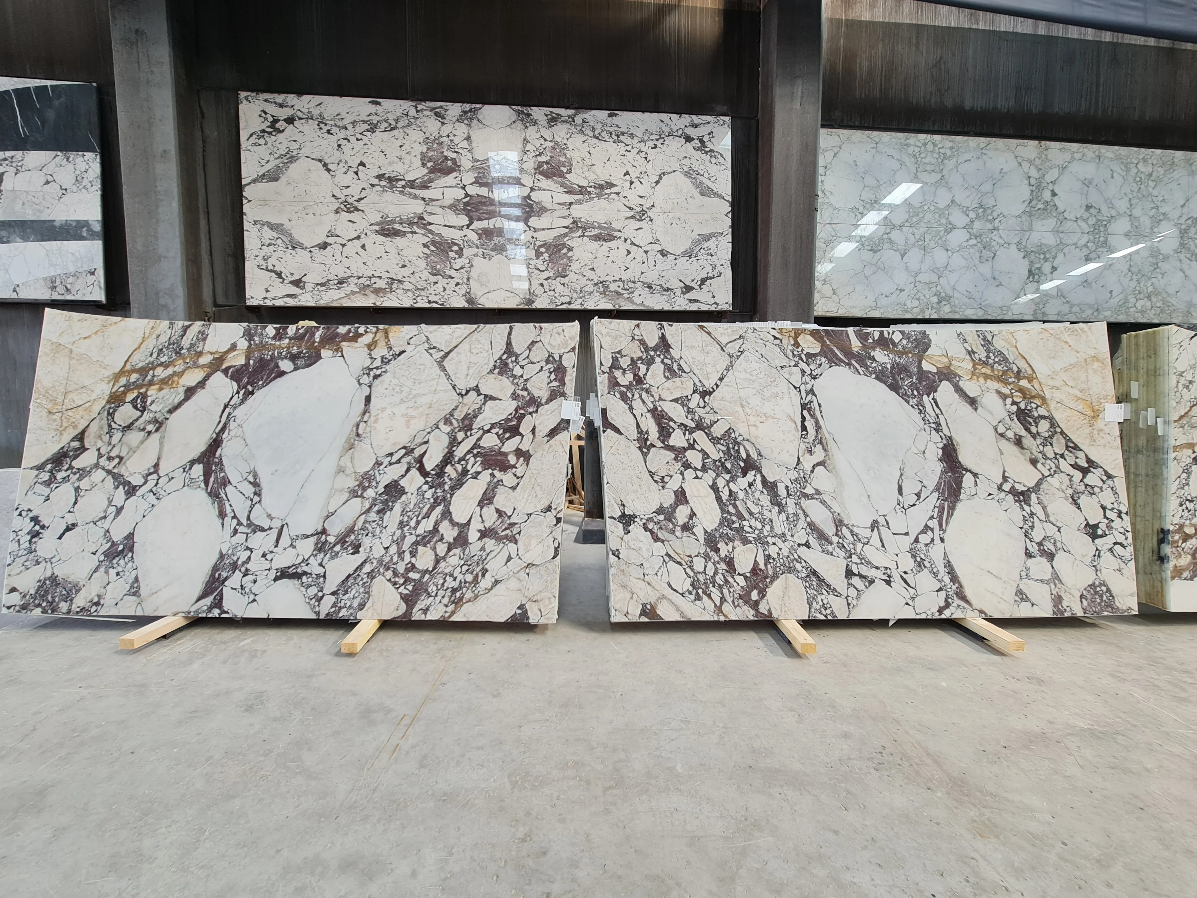 B4709 - 2 CM Calacatta Viola Polished
