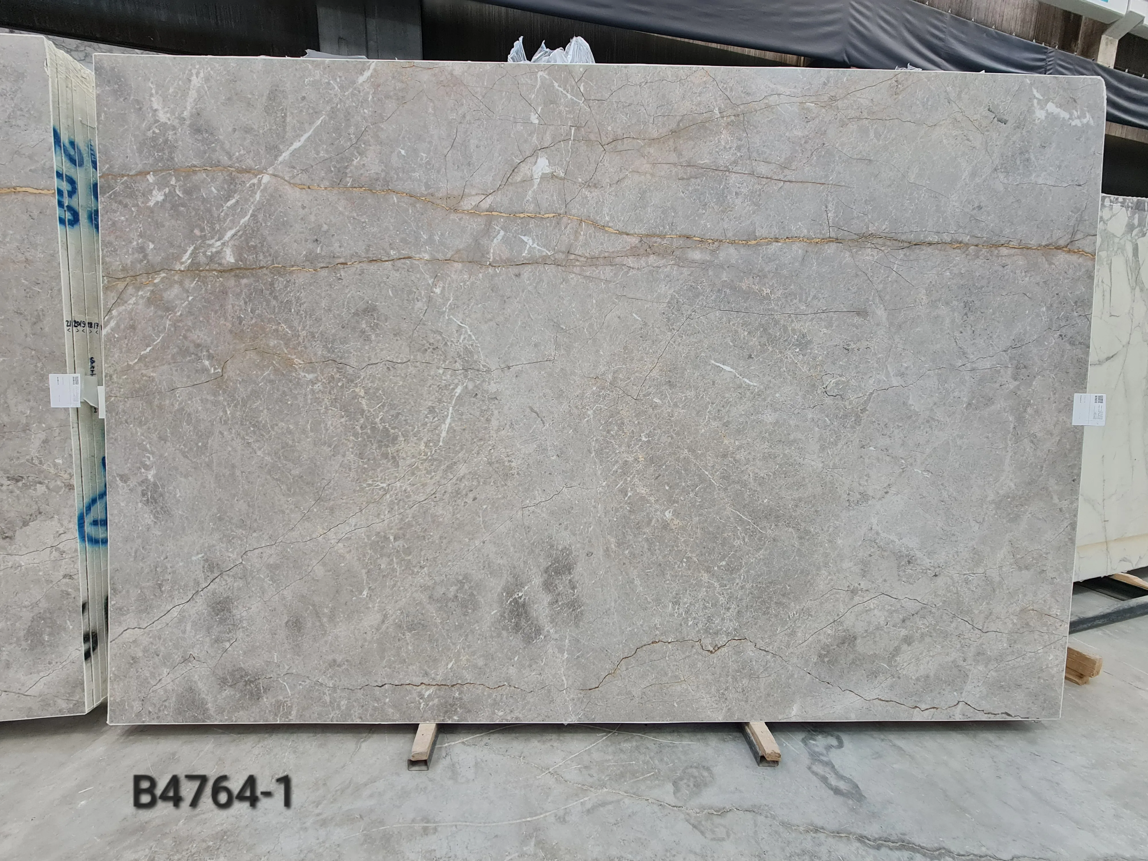 B4764 - 2 CM Silver Root Honed