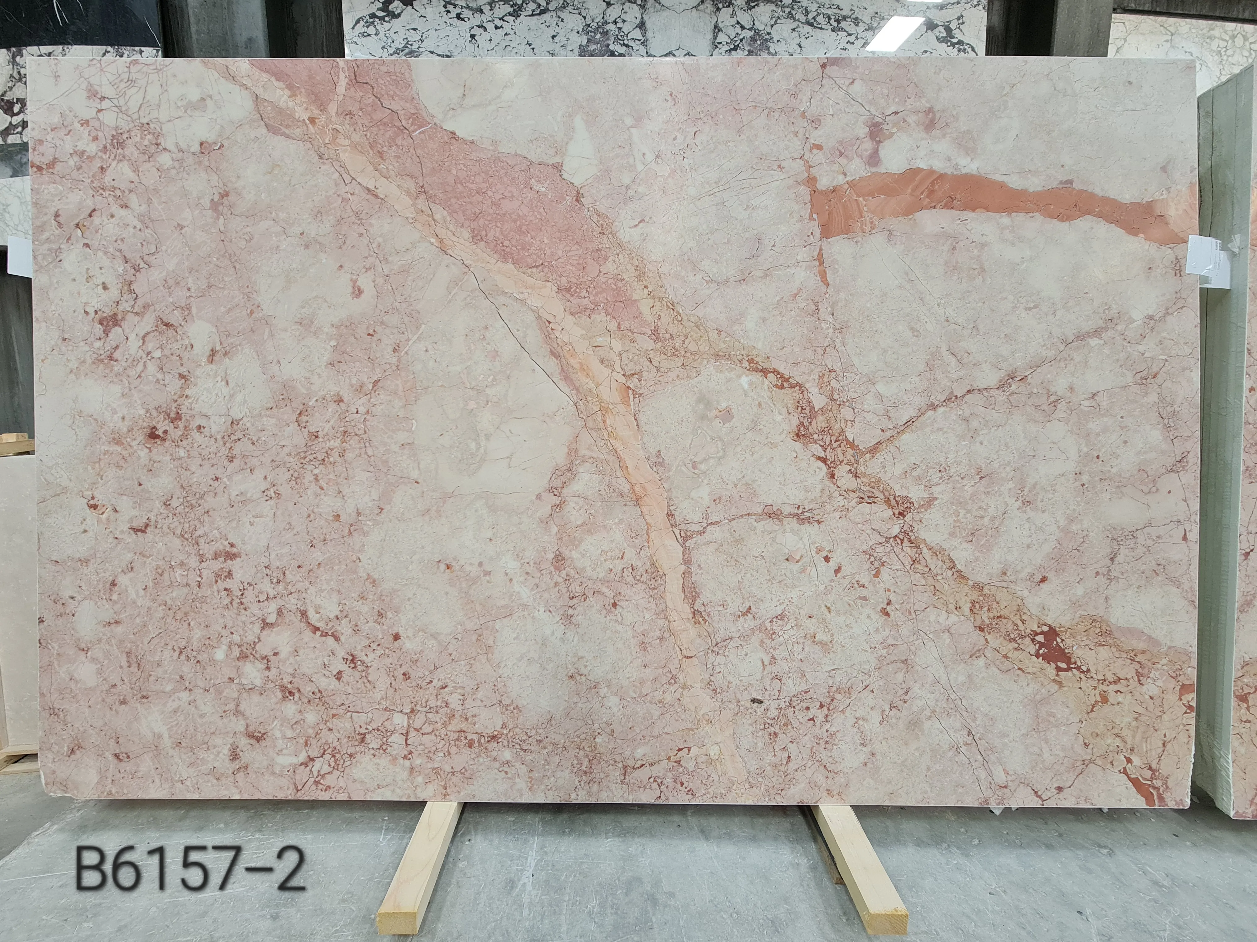 B6157 - 2 CM TERRACOTTA HONED