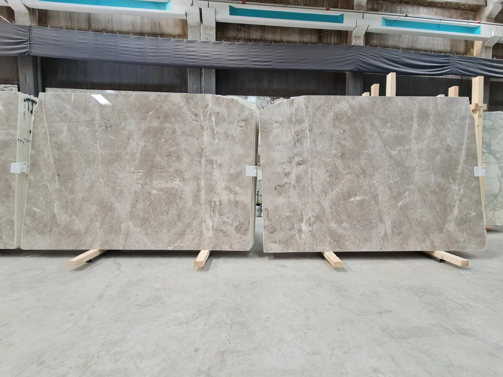 B892 - 2 CM Karaman Grey Polished