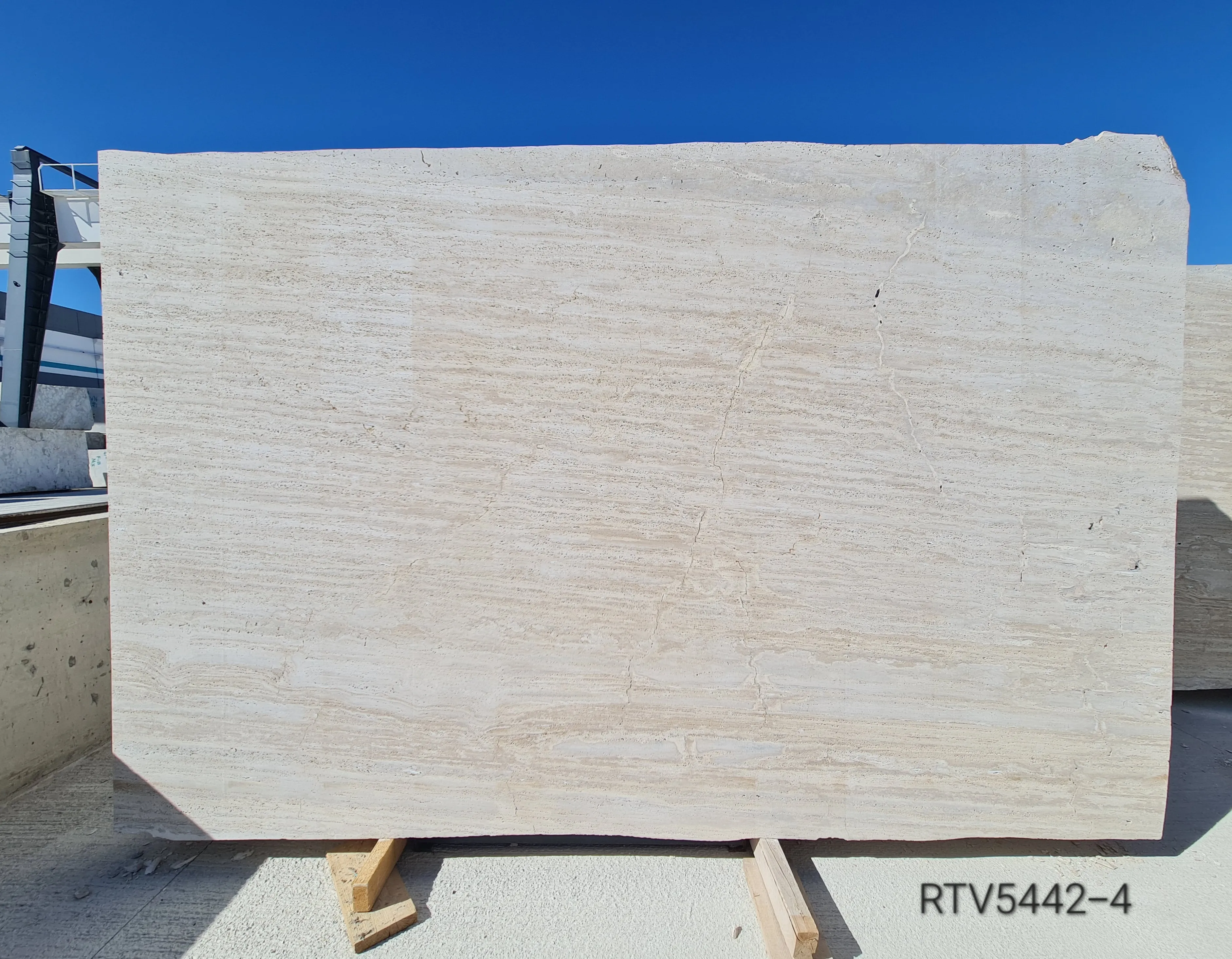 B5442 - 2 CM Riva Travertine Veincut Raw