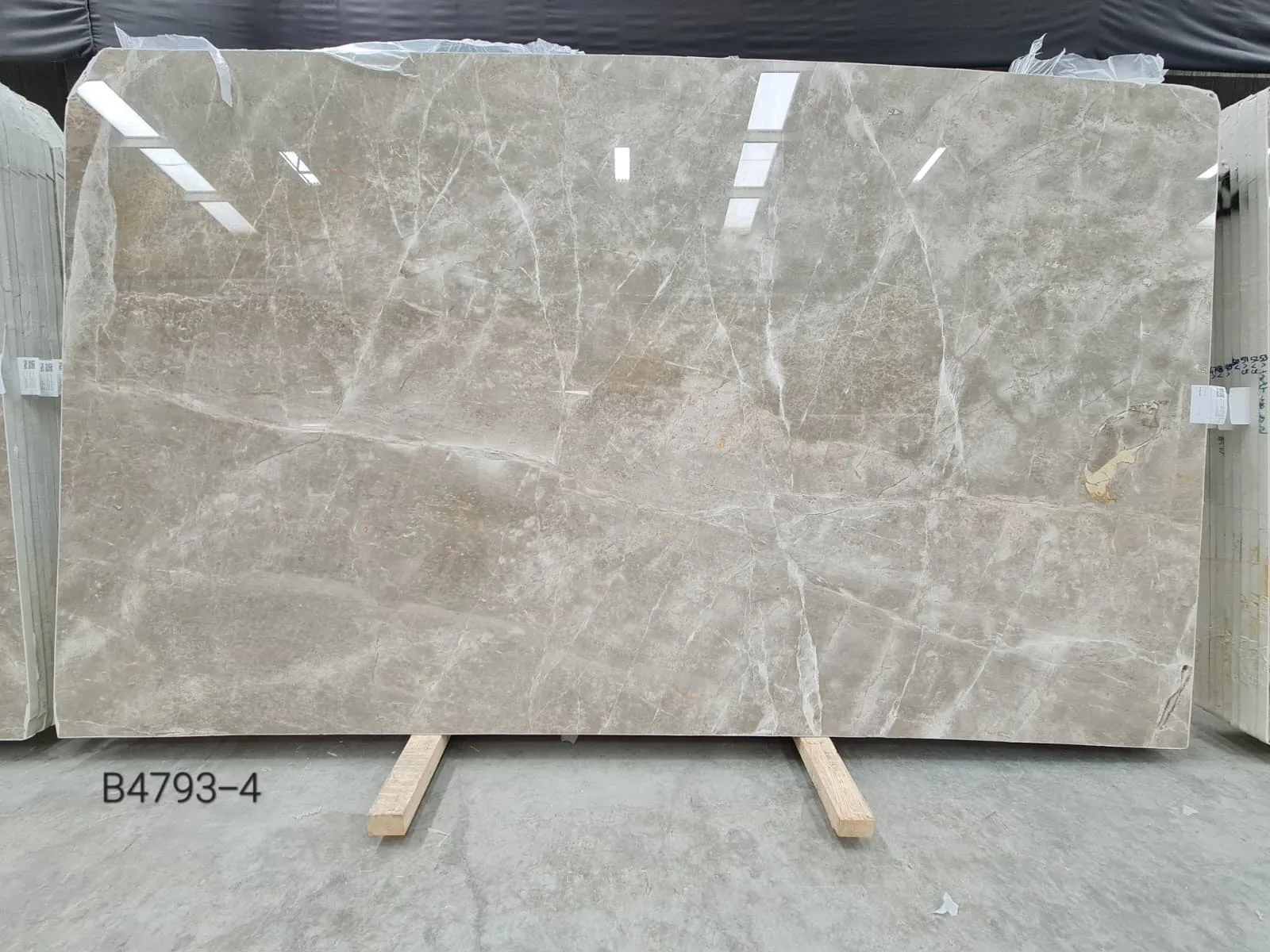 B4792 - 2 CM Karaman Grey Polished