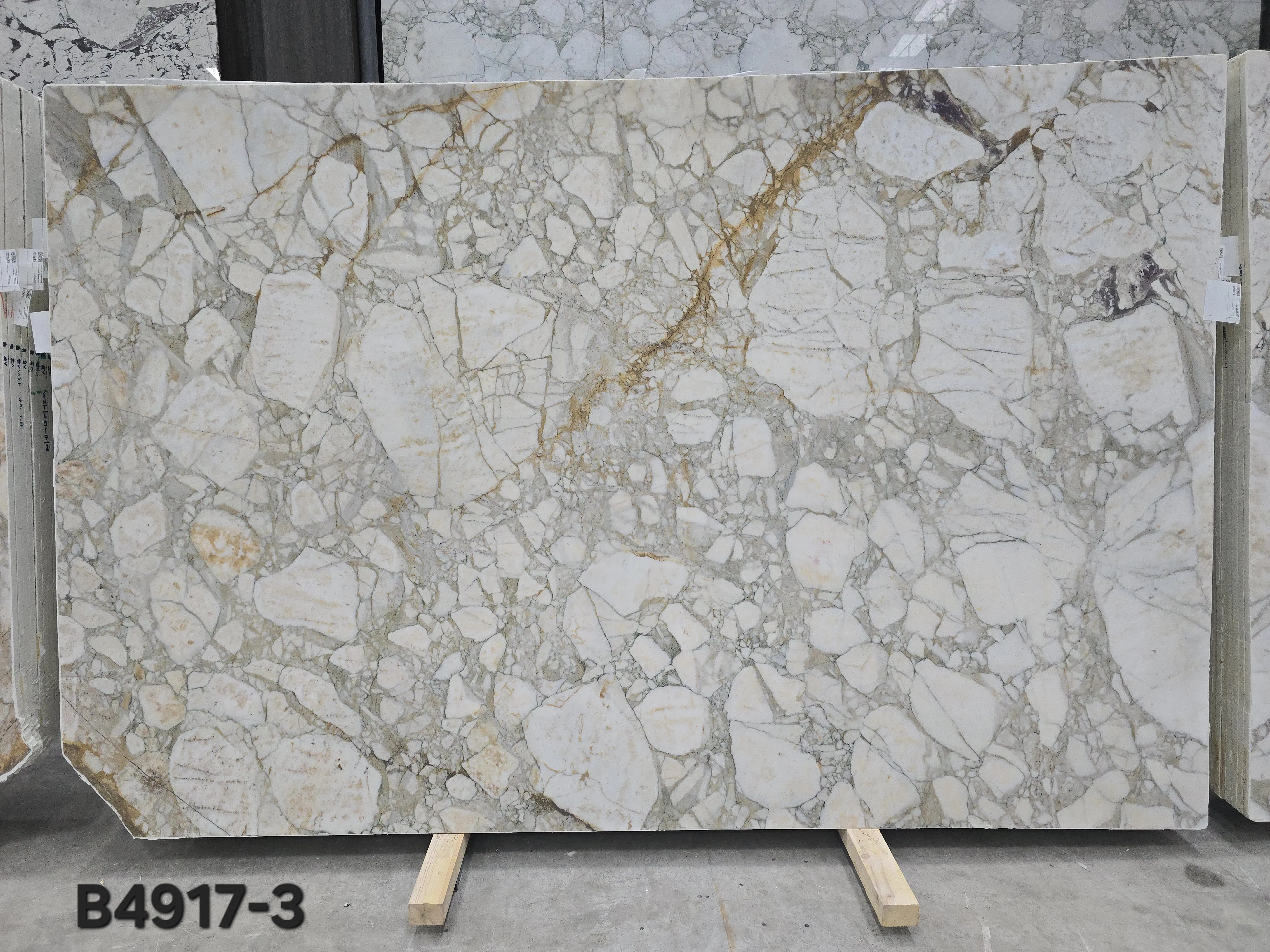 B4917 - 2 CM Calacatta Green Honed